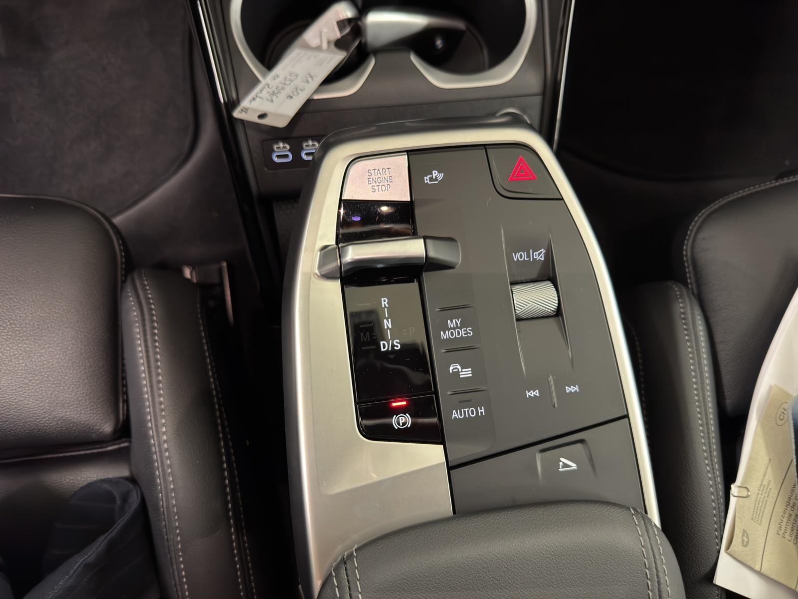 BMW X1 30e xDrive-image-19