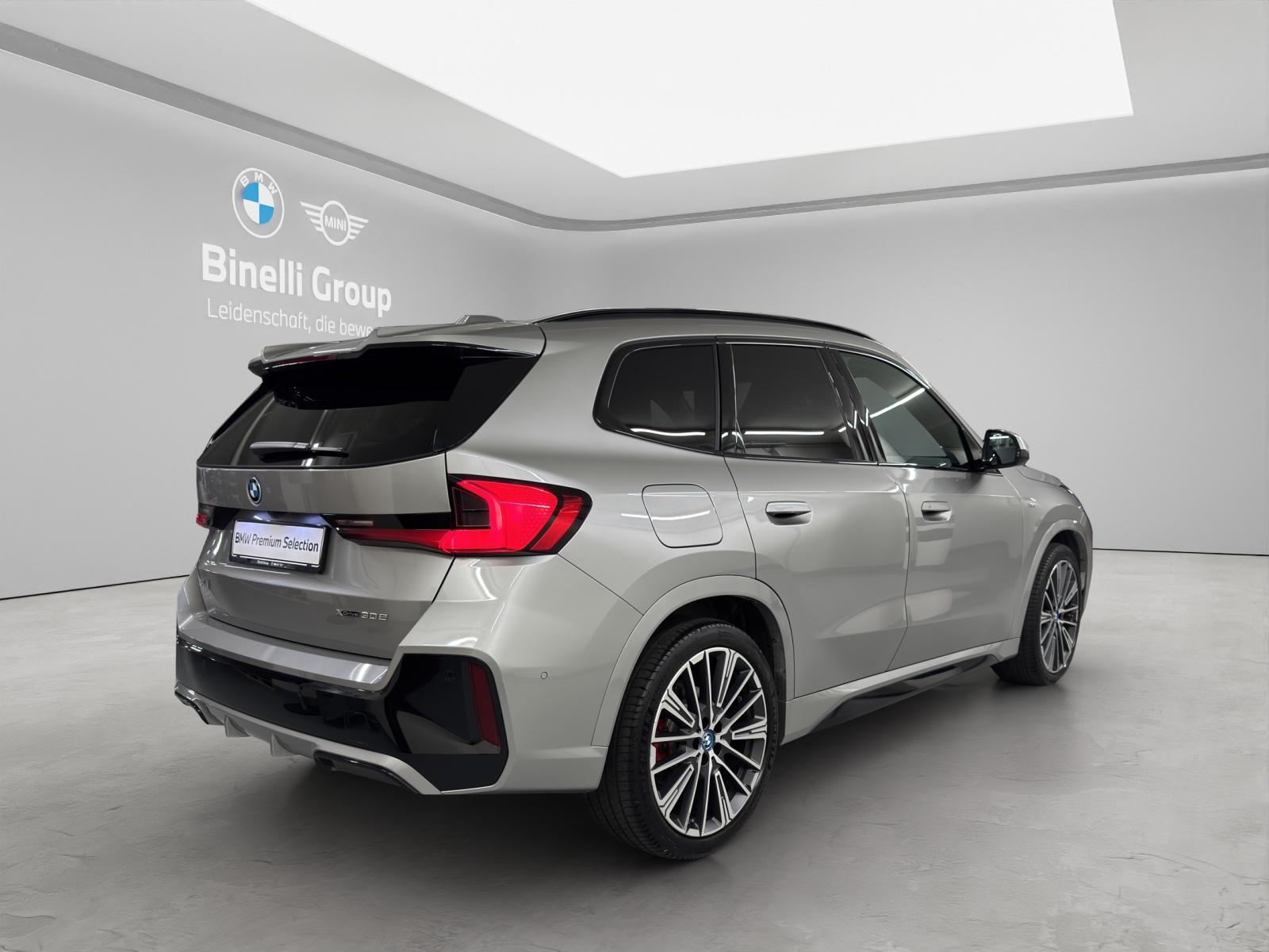 BMW X1 30e xDrive-image-4