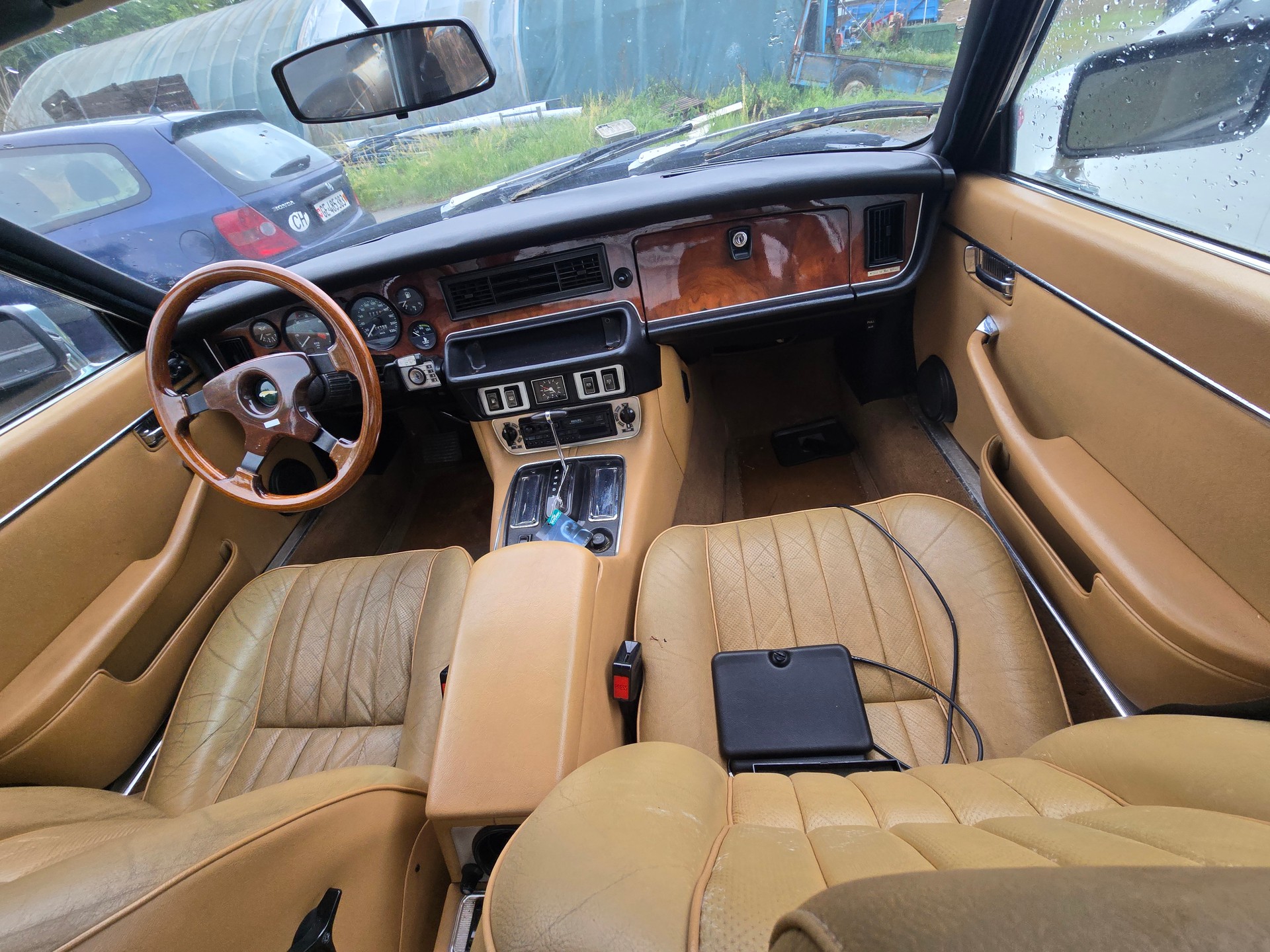 JAGUAR XJ6 4.2 Swiss-image-10