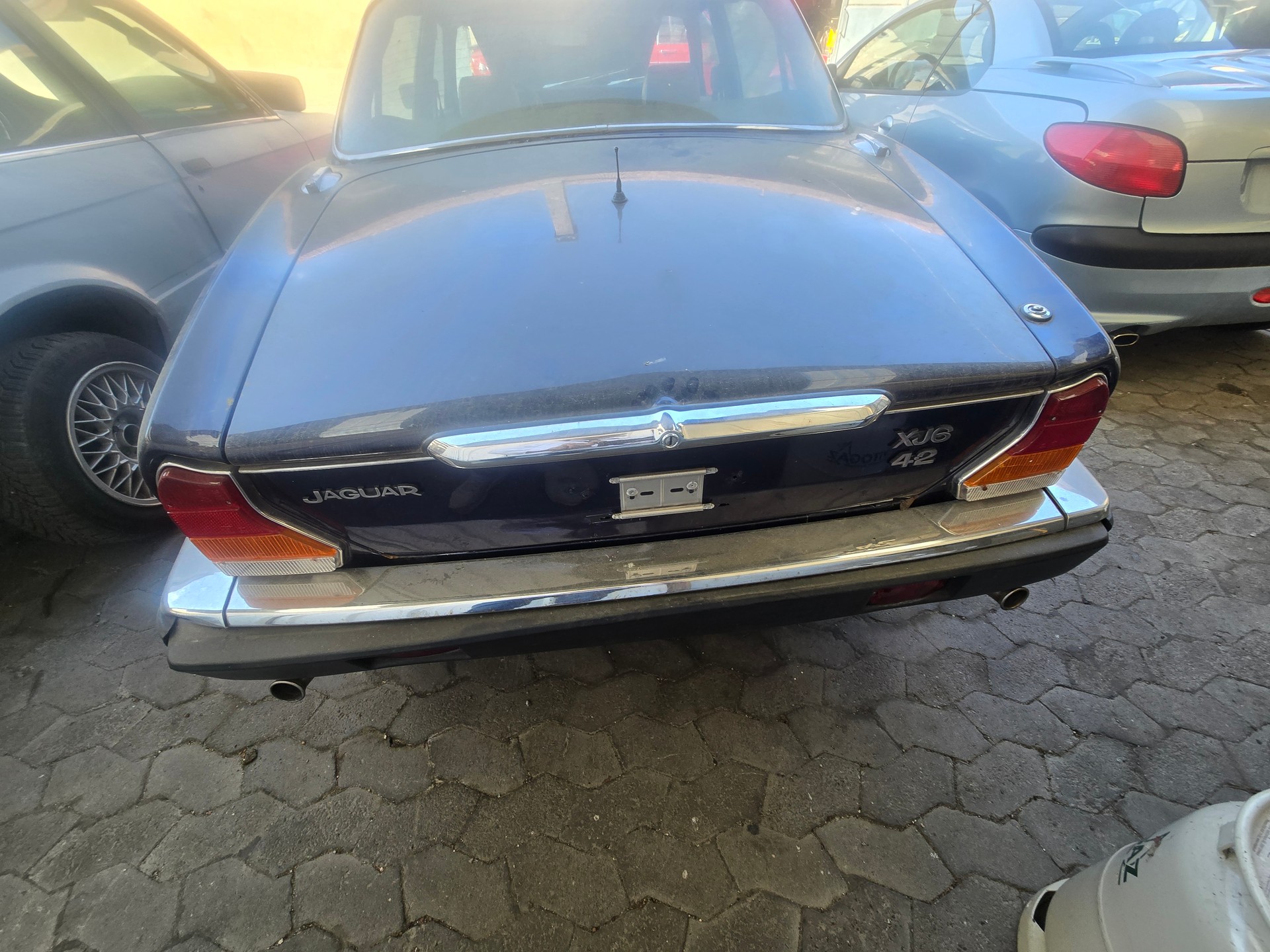 JAGUAR XJ6 4.2 Swiss-image-1
