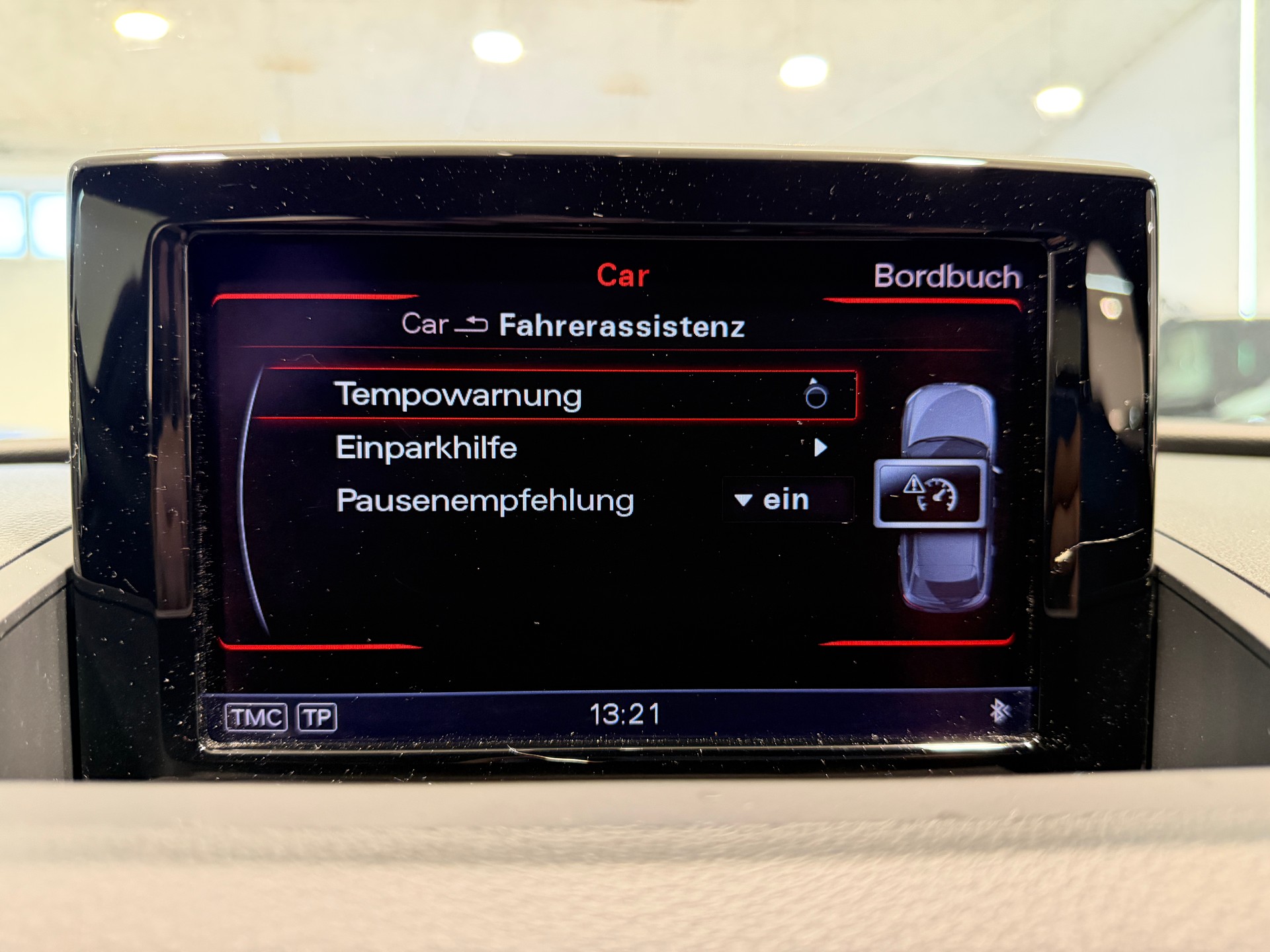 AUDI Q3 2.0 TFSI quattro S-tronic-image-28