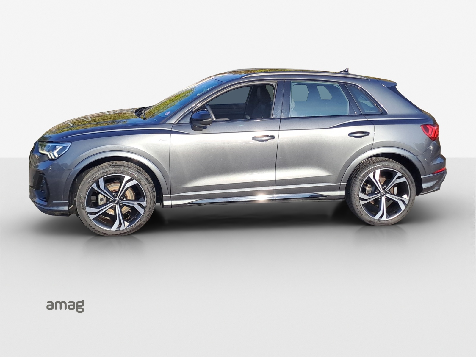 AUDI Q3 35 TFSI S line Attraction S-tronic-image-1