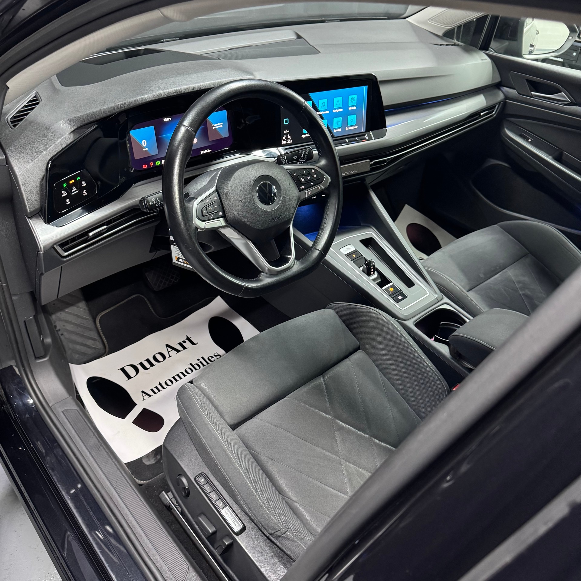 VW Golf 8 2.0 TDI Style DSG-image-10