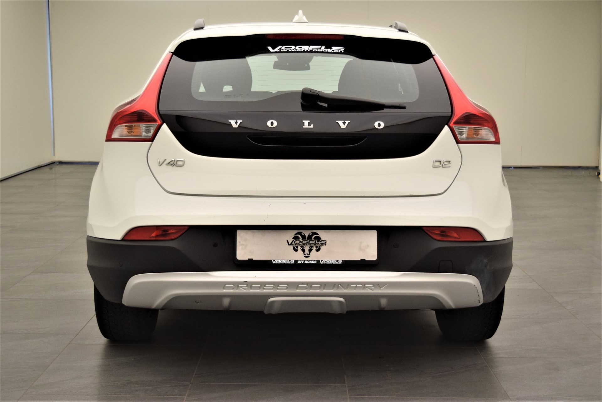 VOLVO V40 Cross Country D2-image-5