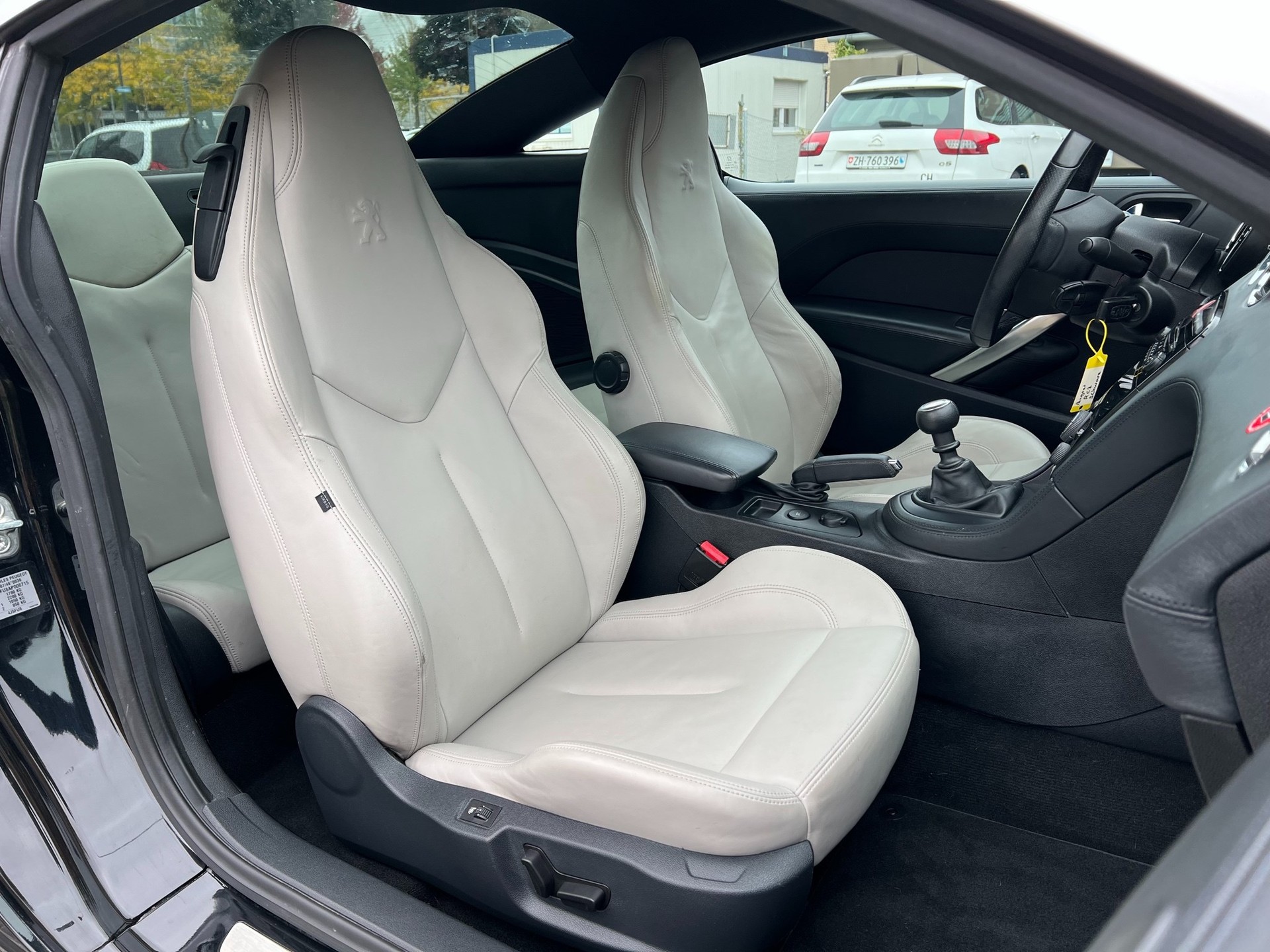 PEUGEOT RCZ 1.6 Turbo-image-11