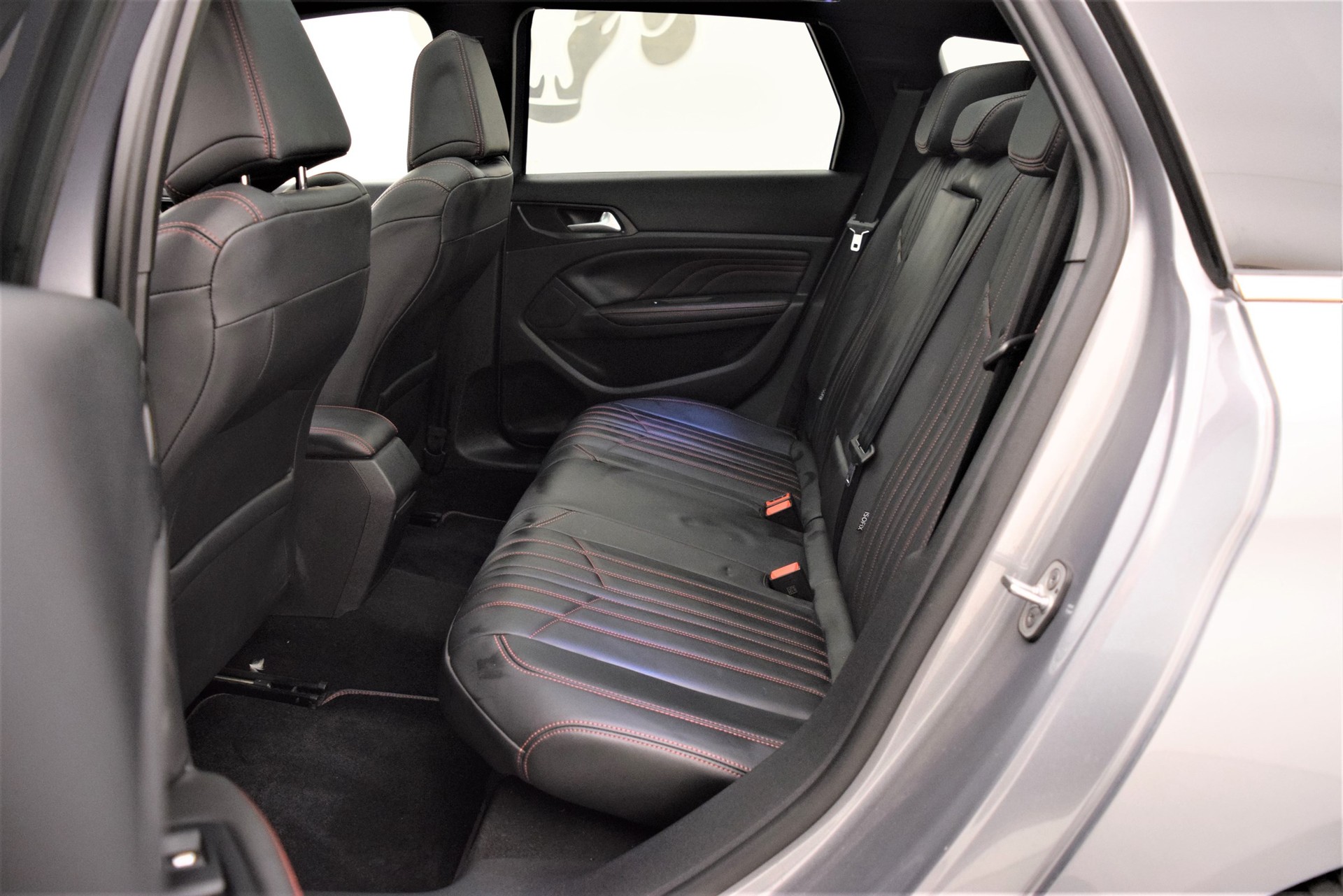 PEUGEOT 308 SW 2.0 BlueHDI GT-image-8