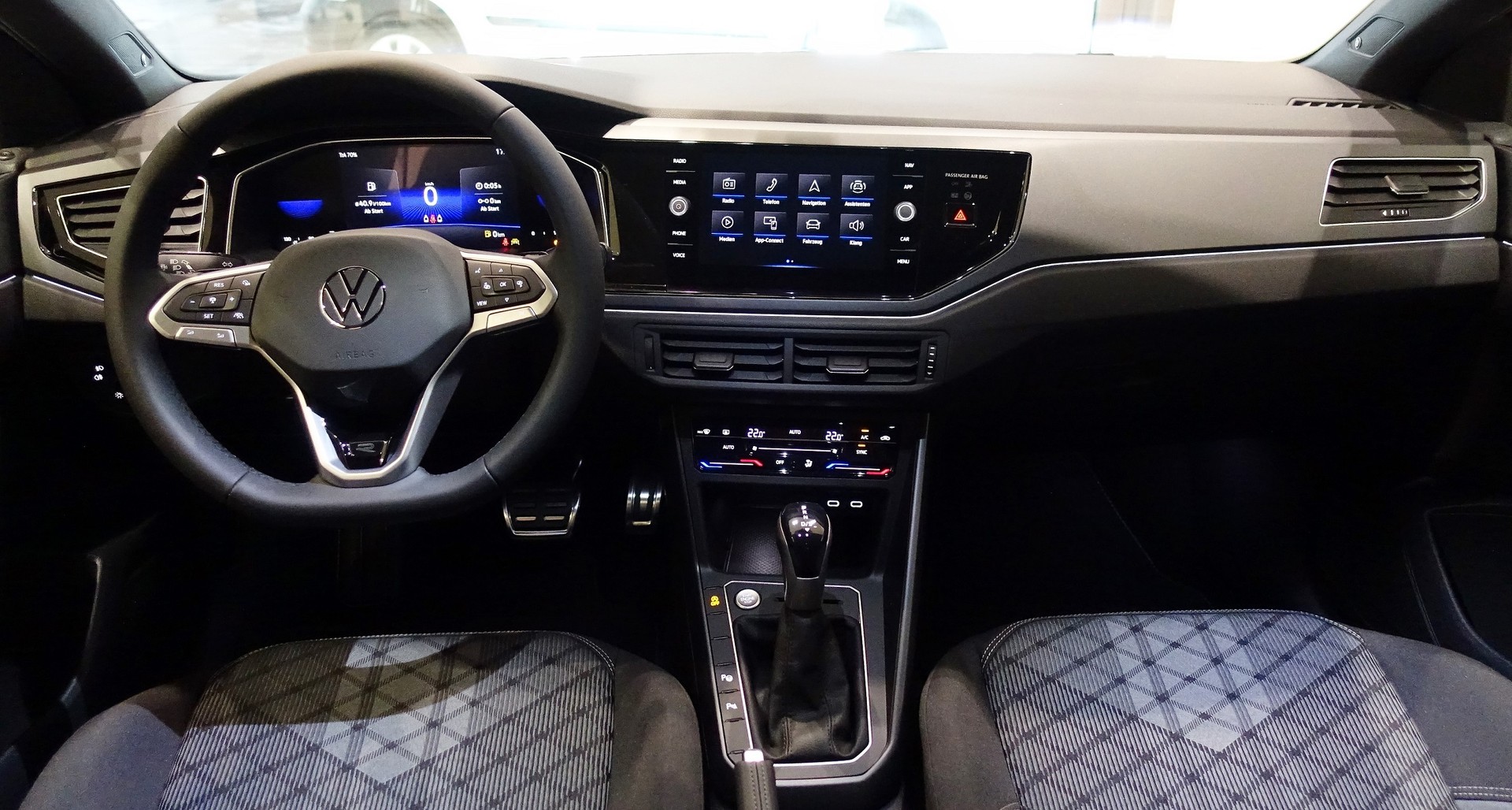 VW Taigo 1.5 TSI R-Line DSG-image-5