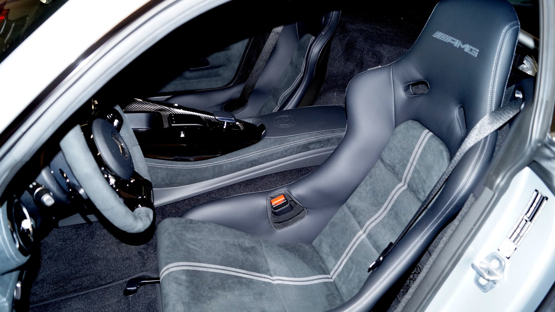 MERCEDES-BENZ AMG GT Black Series-image-26