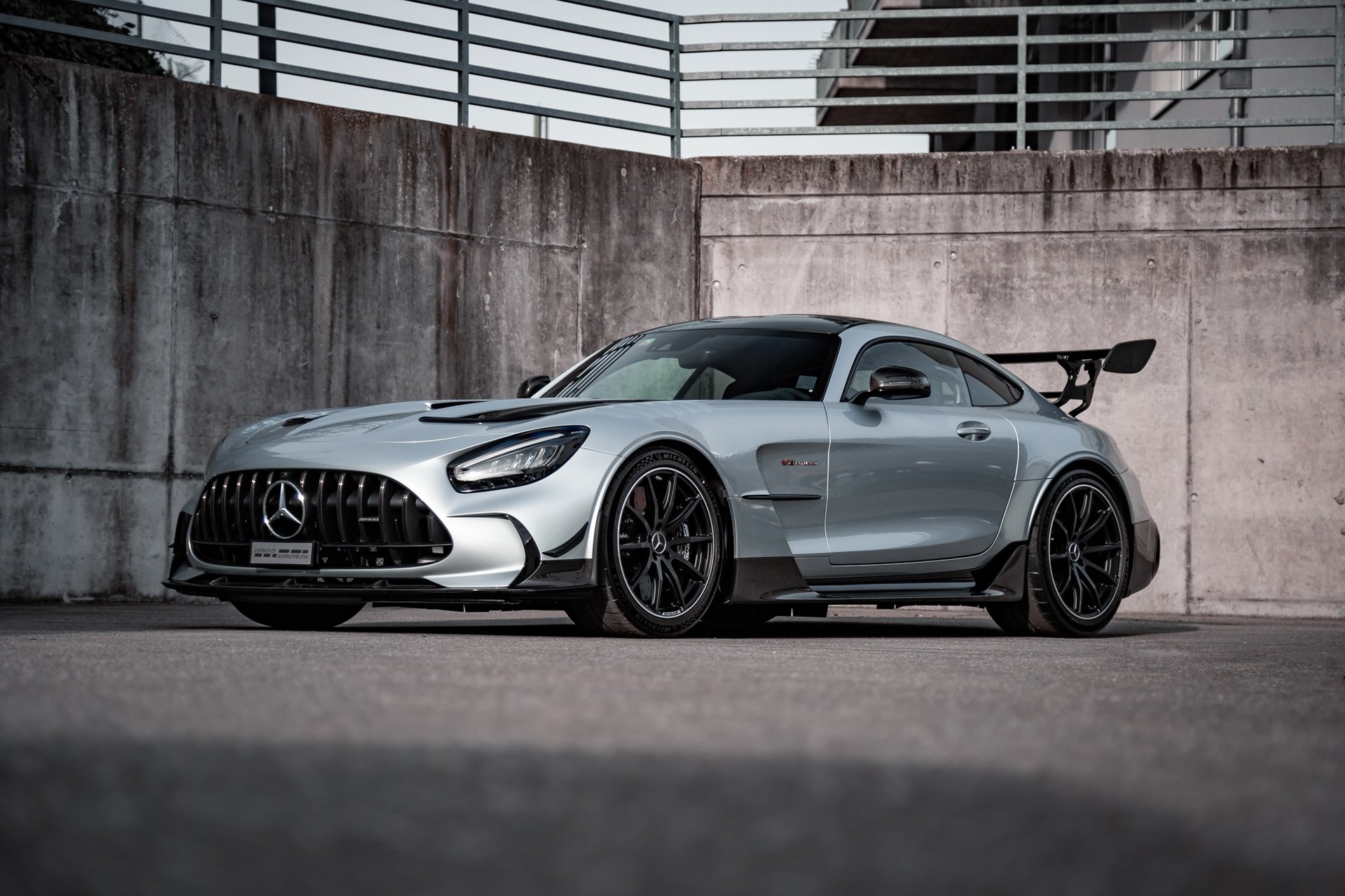 MERCEDES-BENZ AMG GT Black Series-image-4