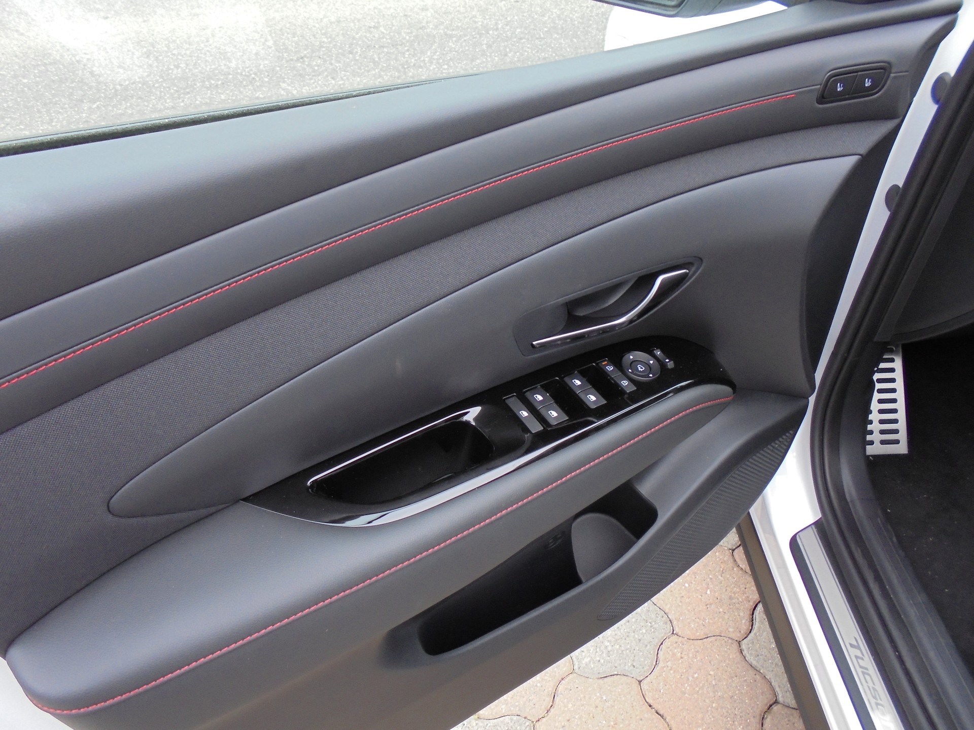 HYUNDAI Tucson 1.6 TGDI HEV N Line LUX pack 4WD-image-12