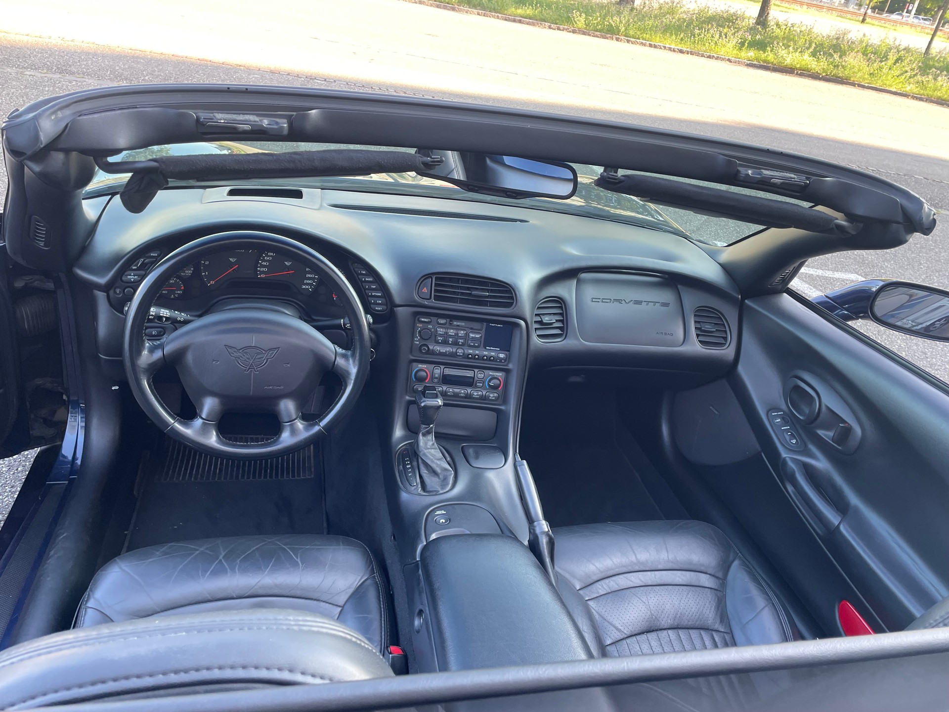 CHEVROLET Corvette 5.7 LS1 Convertible A-image-5