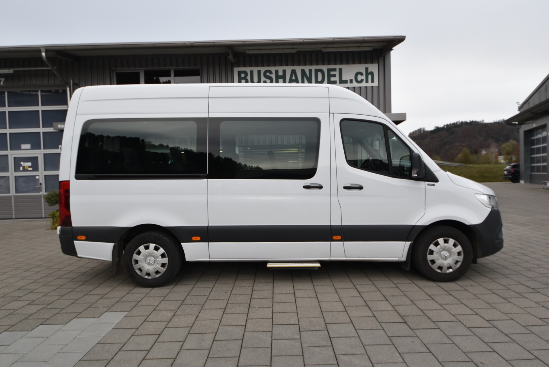 MERCEDES-BENZ Sprinter 317 CDI-image-1