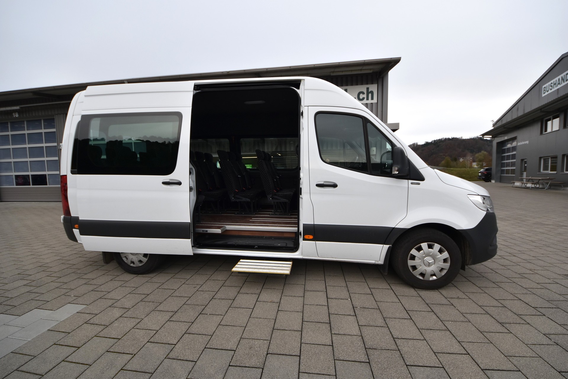 MERCEDES-BENZ Sprinter 317 CDI-image-2