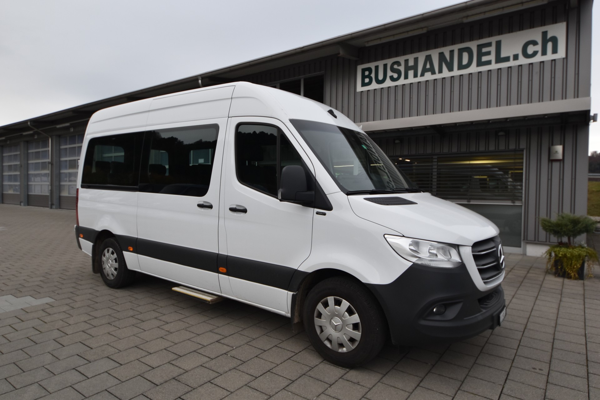 MERCEDES-BENZ Sprinter 317 CDI-image-0