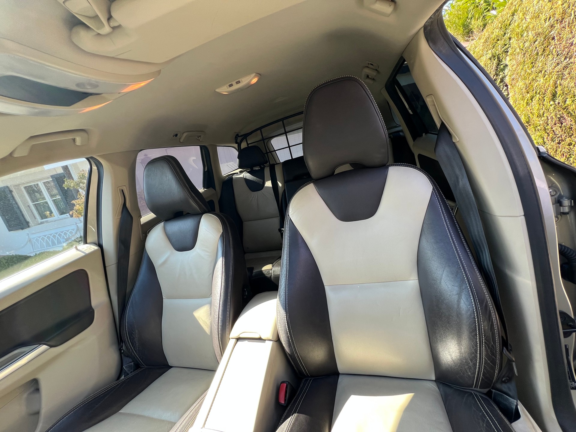 VOLVO XC60-image-5
