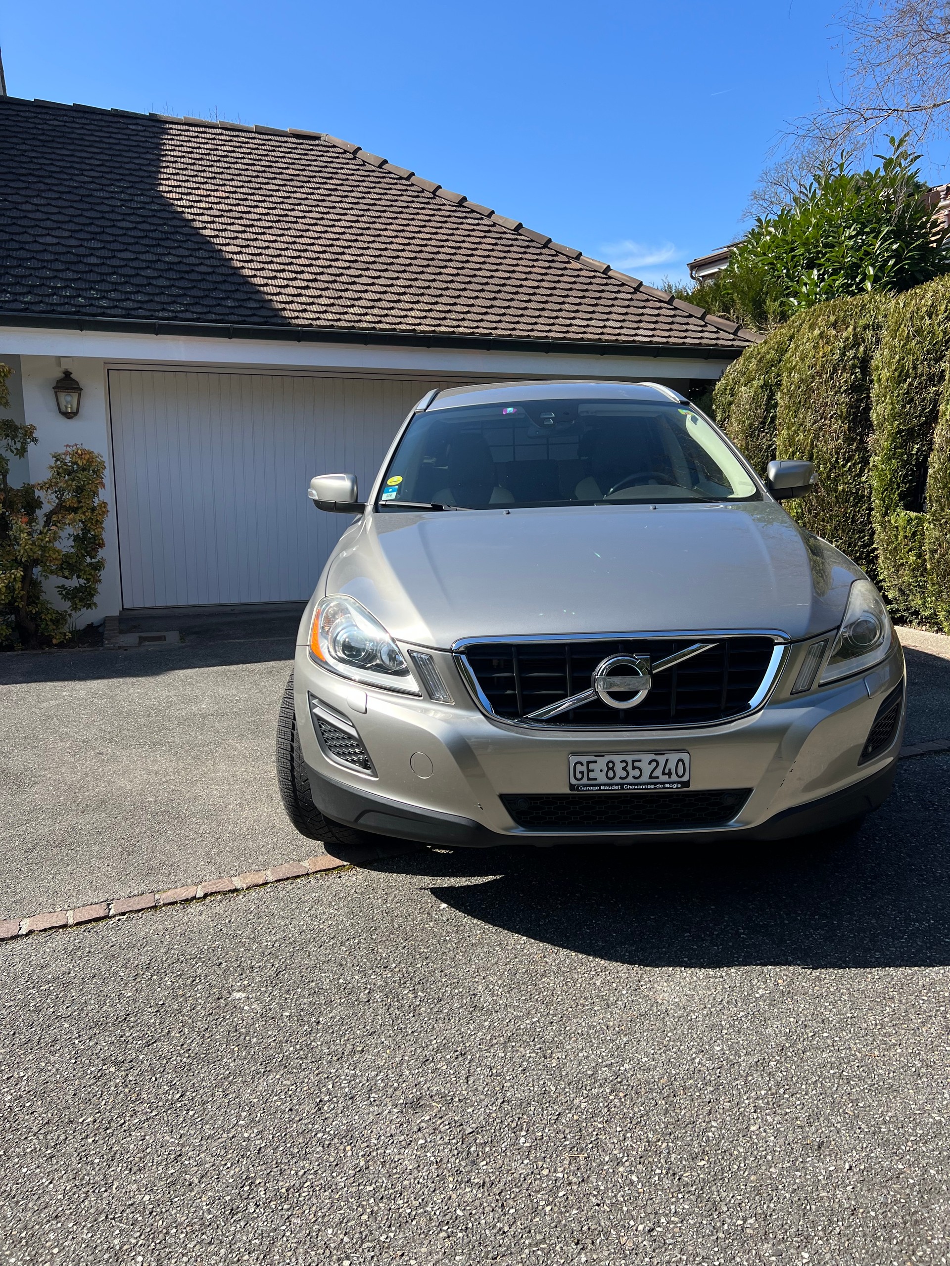 VOLVO XC60-image-0