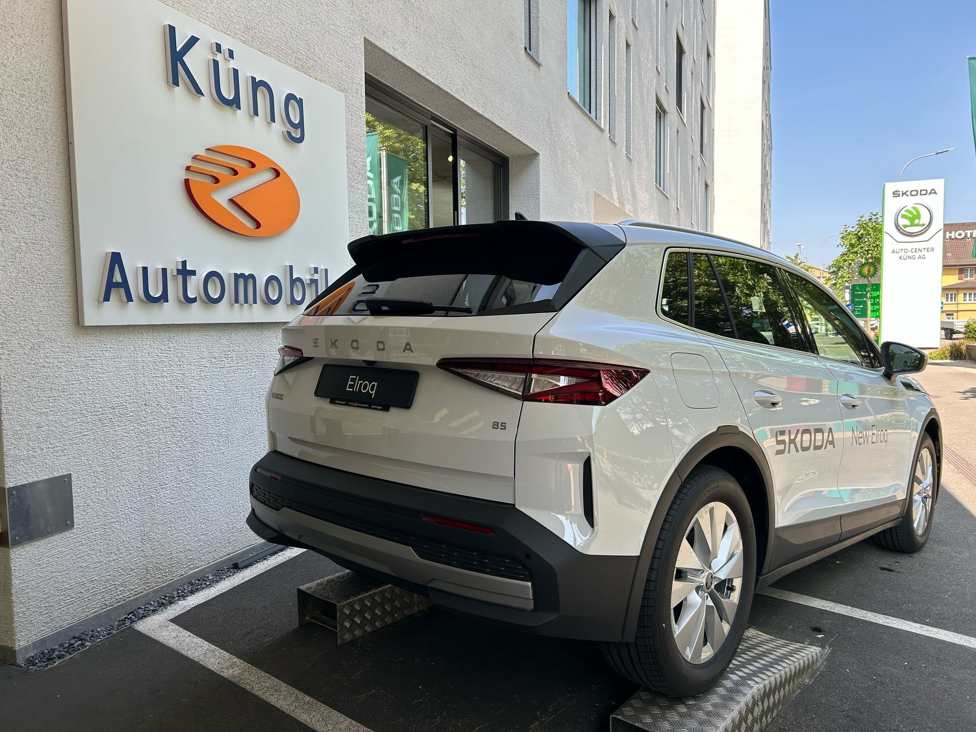 SKODA Elroq 85-image-2