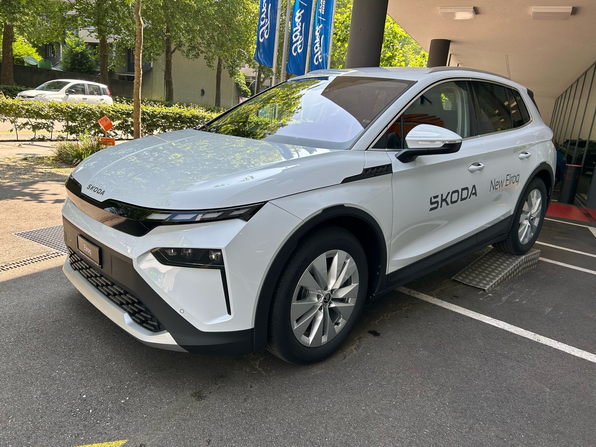 SKODA Elroq 85-image-11