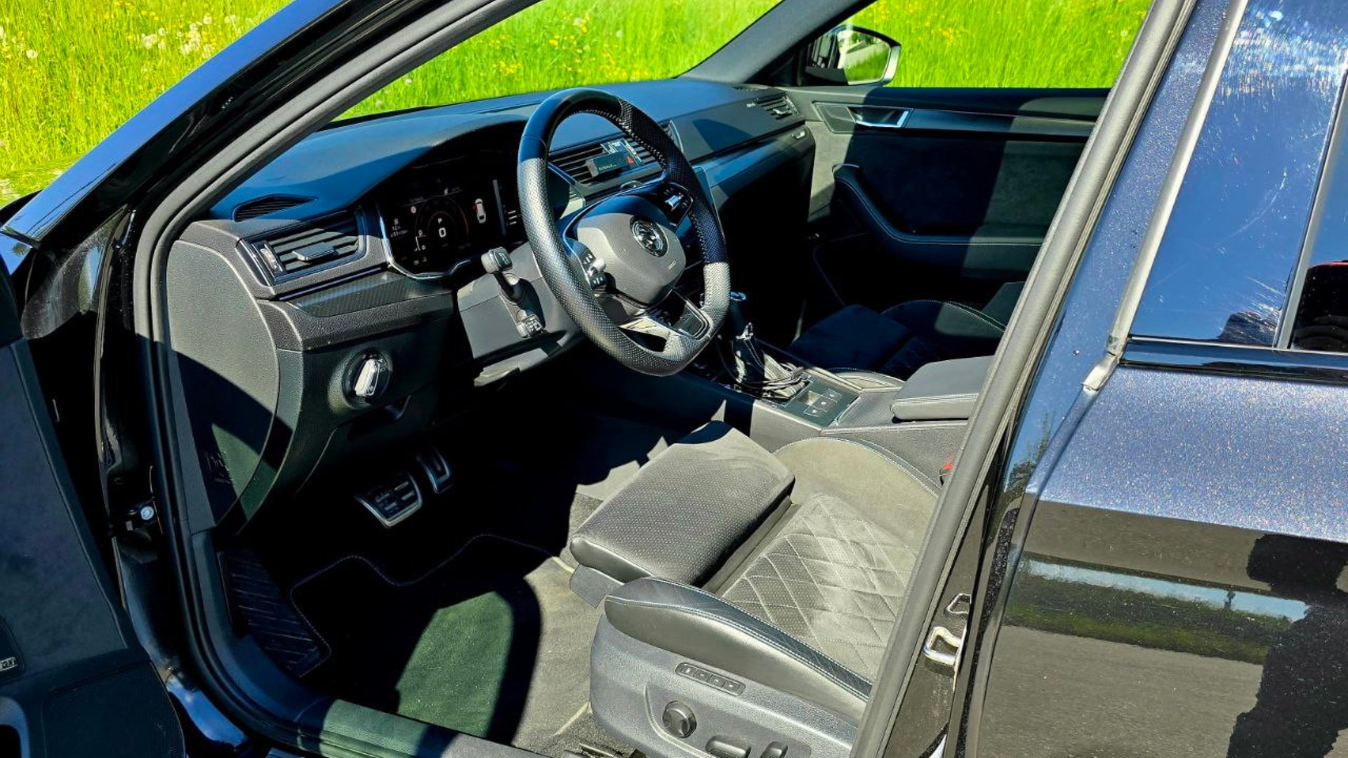 SKODA Superb Combi 2.0 TSI SportLine Plus 4x4 DSG-image-6