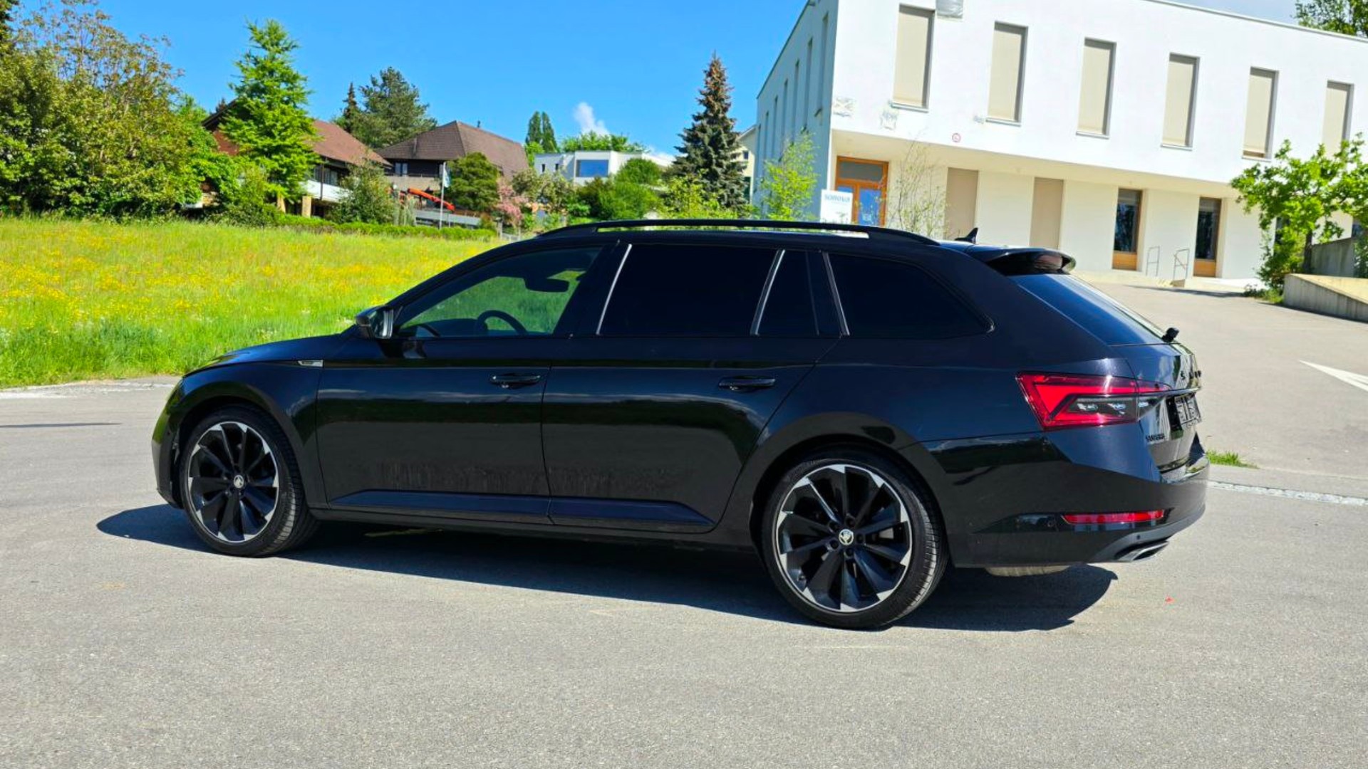 SKODA Superb Combi 2.0 TSI SportLine Plus 4x4 DSG-image-5