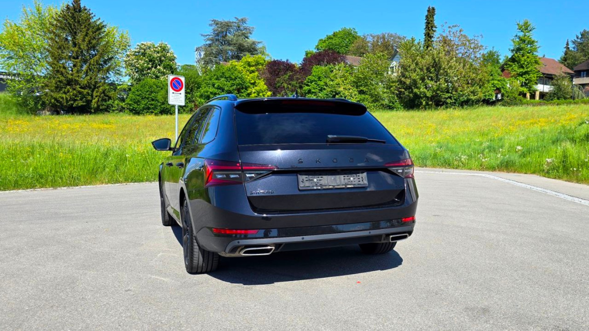 SKODA Superb Combi 2.0 TSI SportLine Plus 4x4 DSG-image-4