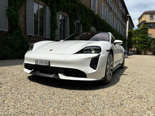 PORSCHE Taycan Turbo-image-5