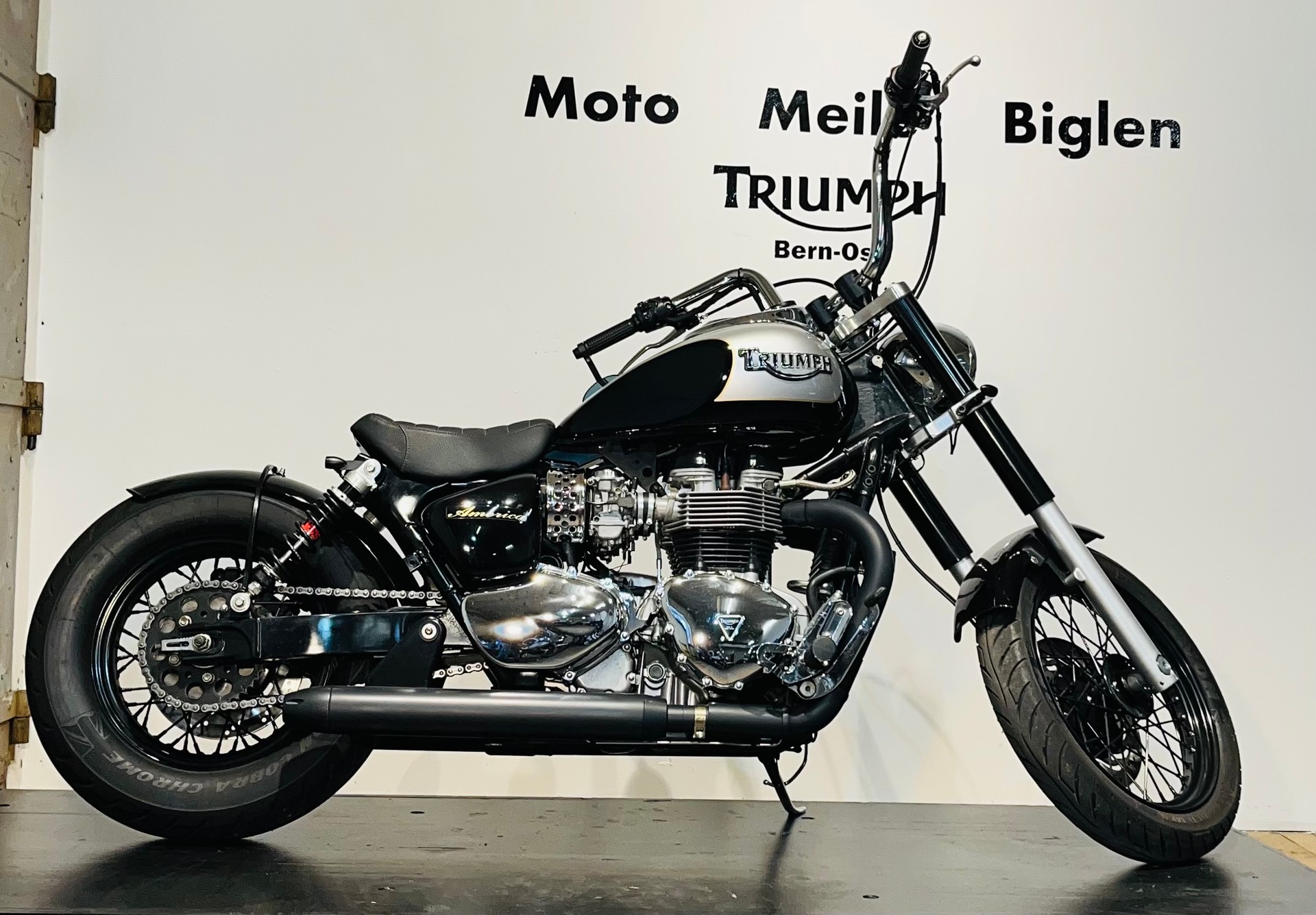 TRIUMPH Bonneville America 800-showroom-element-2