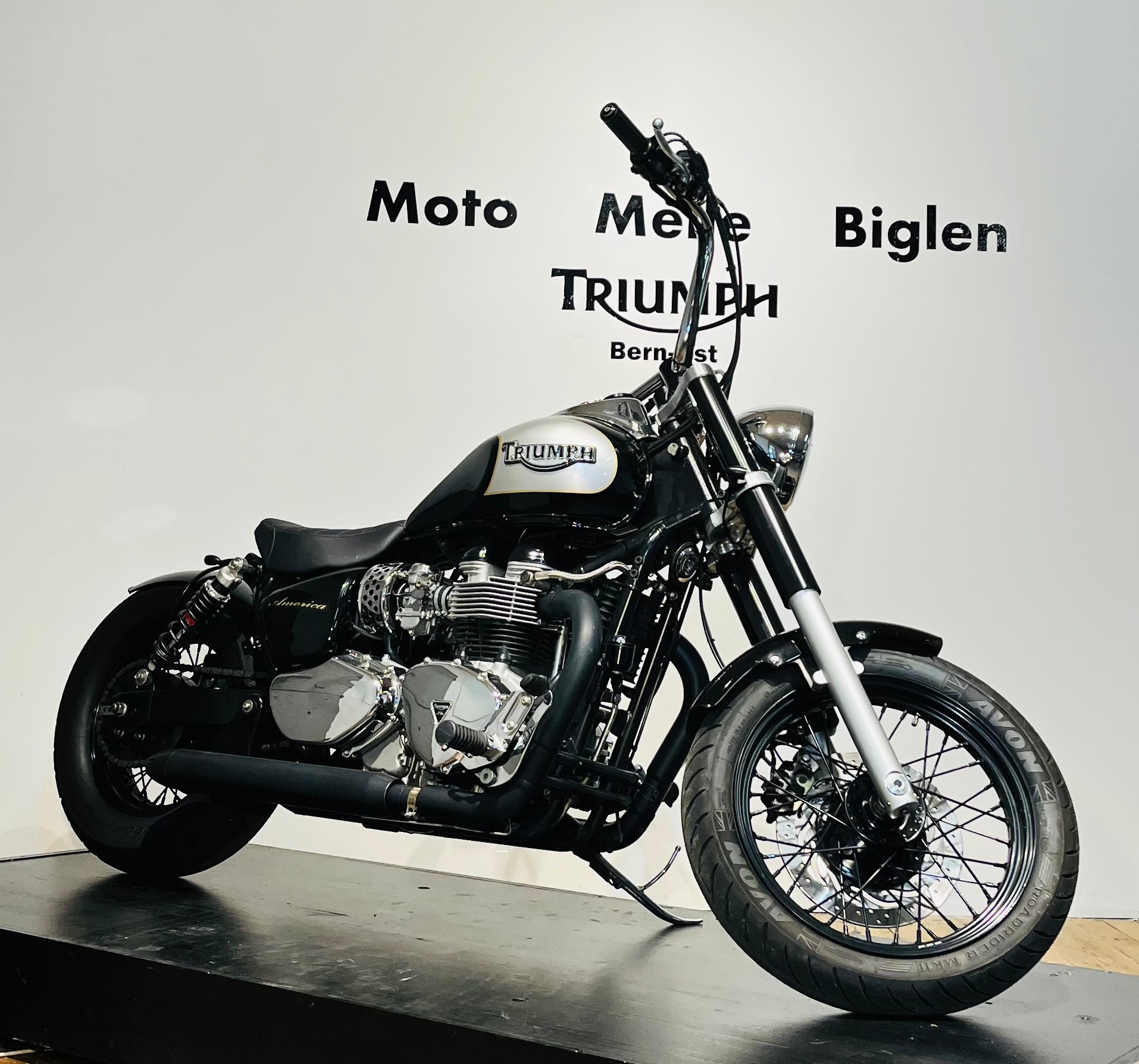 TRIUMPH Bonneville America 800