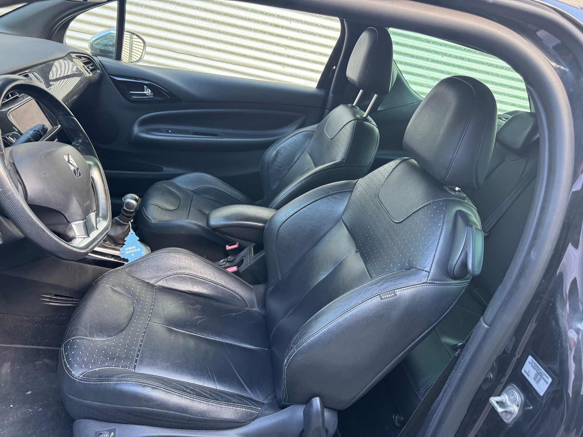 DS AUTOMOBILES DS3 1.6 THP Sport Chic-image-9