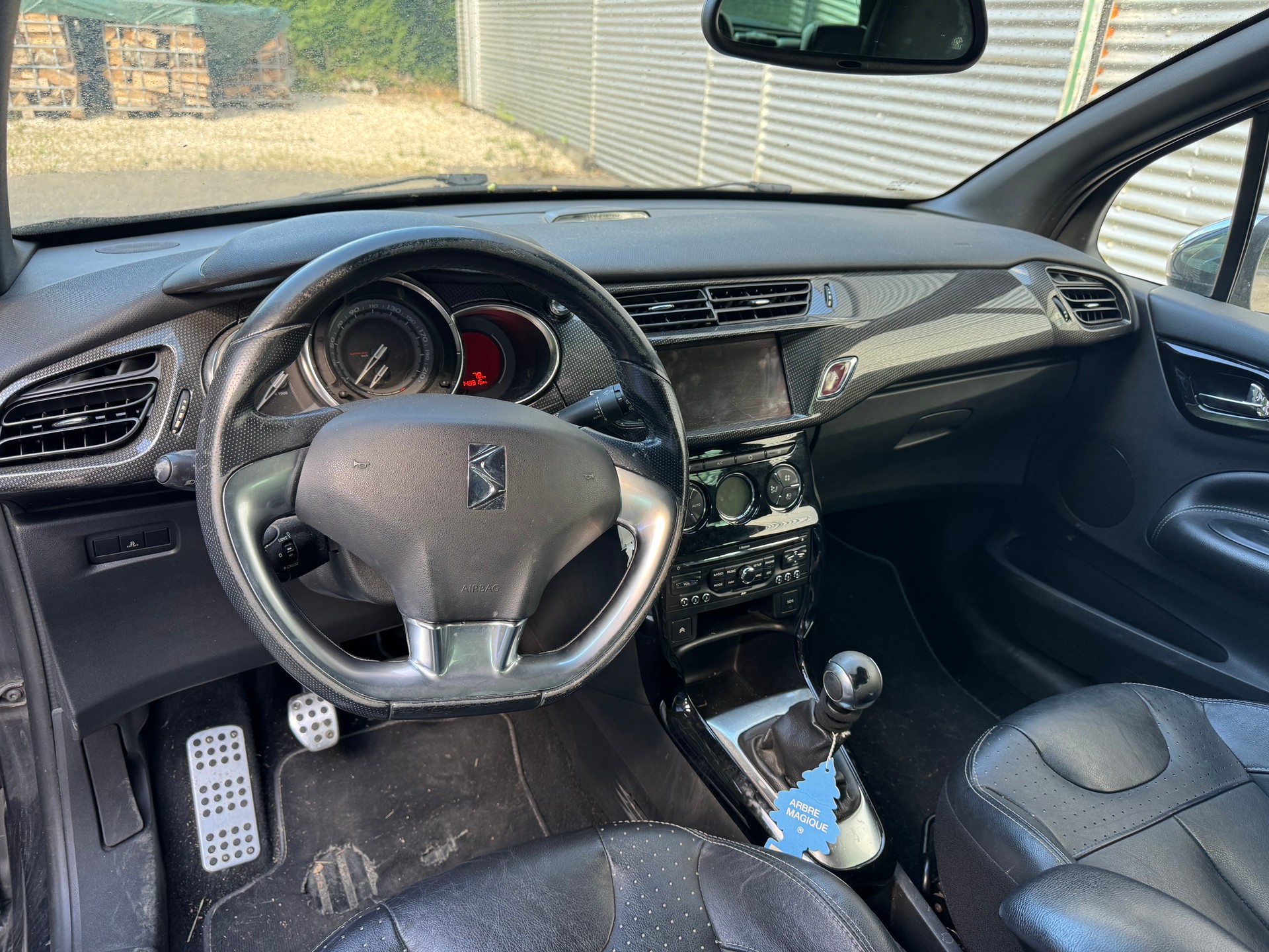 DS AUTOMOBILES DS3 1.6 THP Sport Chic-image-10
