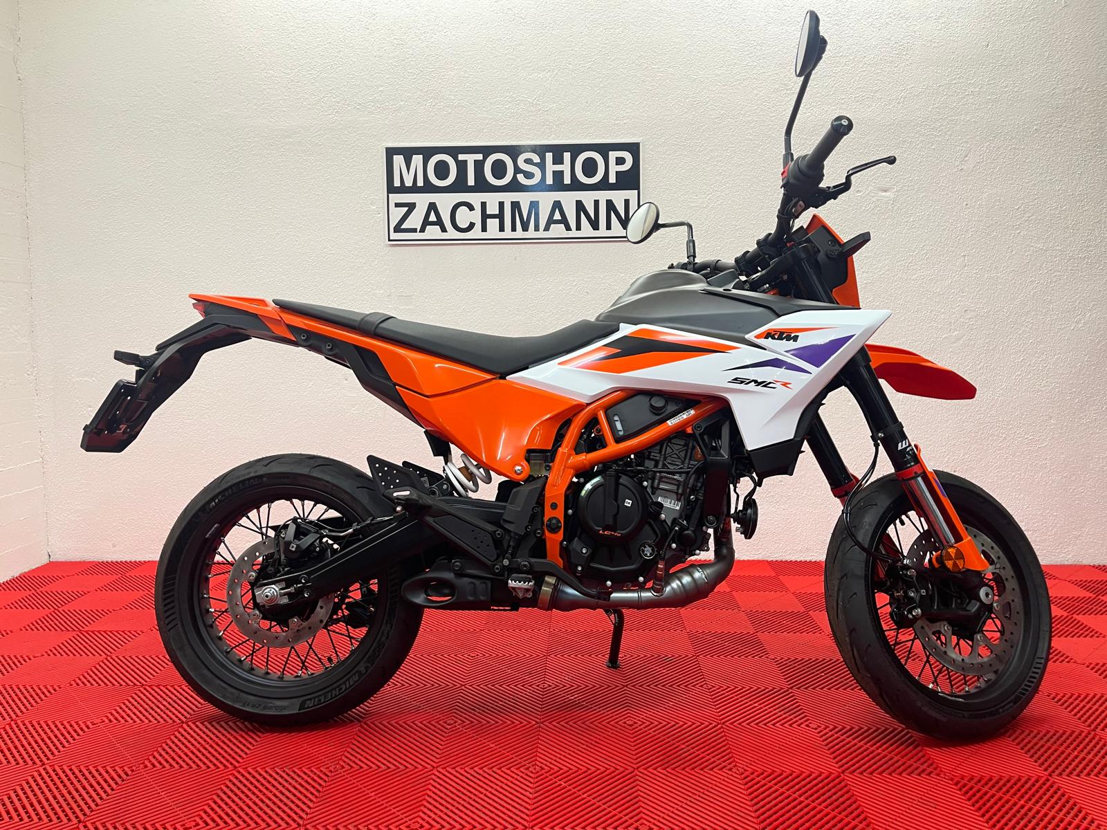 KTM 390 SMC R