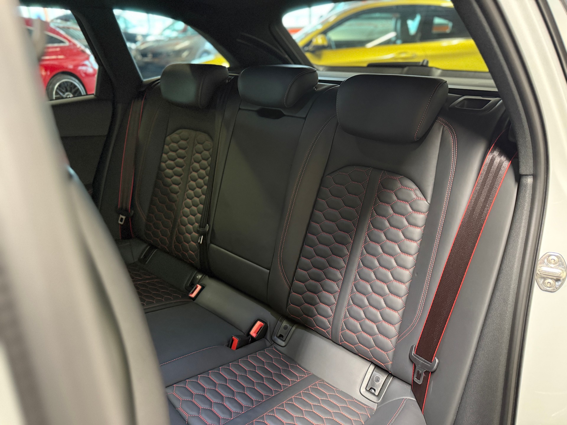 AUDI RS4+ Avant 2.9 TFSI quattro tiptronic-image-19