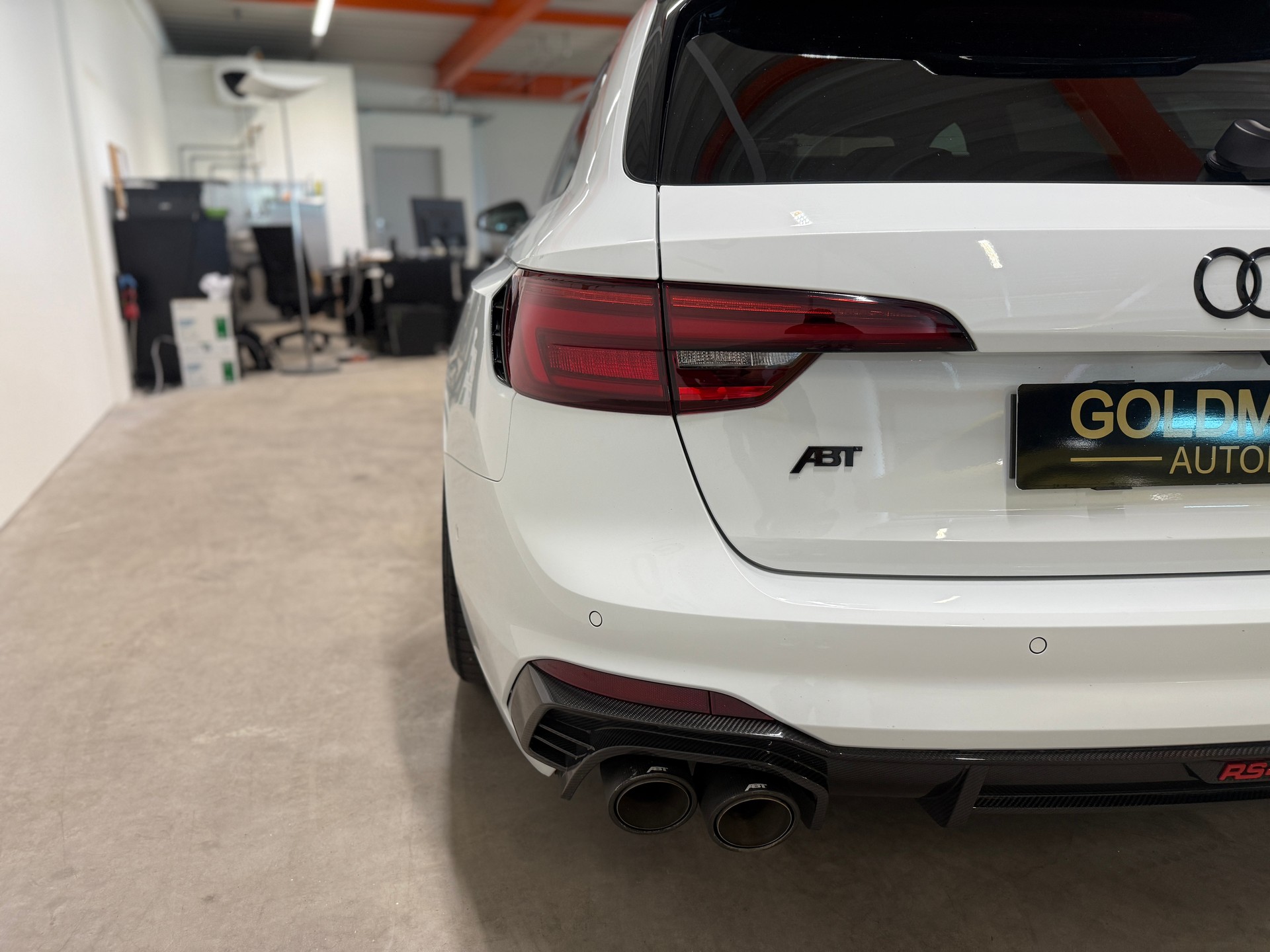 AUDI RS4+ Avant 2.9 TFSI quattro tiptronic-image-7