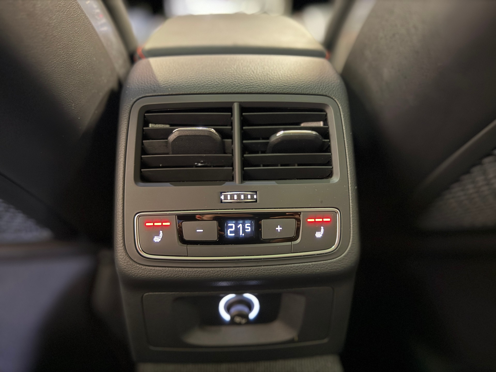 AUDI RS4+ Avant 2.9 TFSI quattro tiptronic-image-22