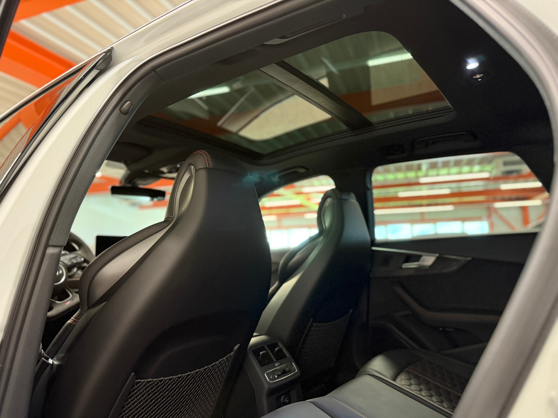 AUDI RS4+ Avant 2.9 TFSI quattro tiptronic-image-18