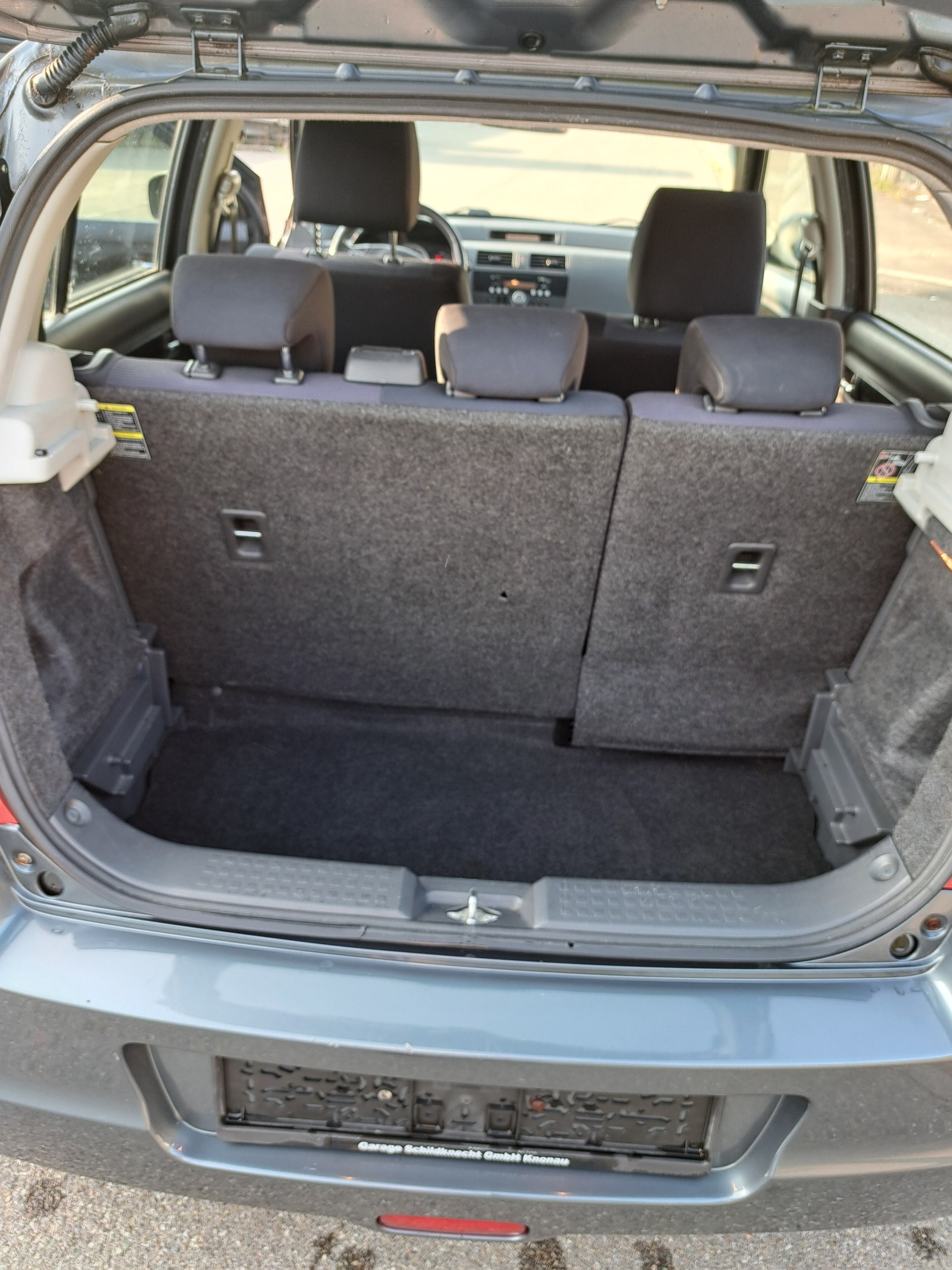 SUZUKI Swift 1.3i 16V GL Top-image-6