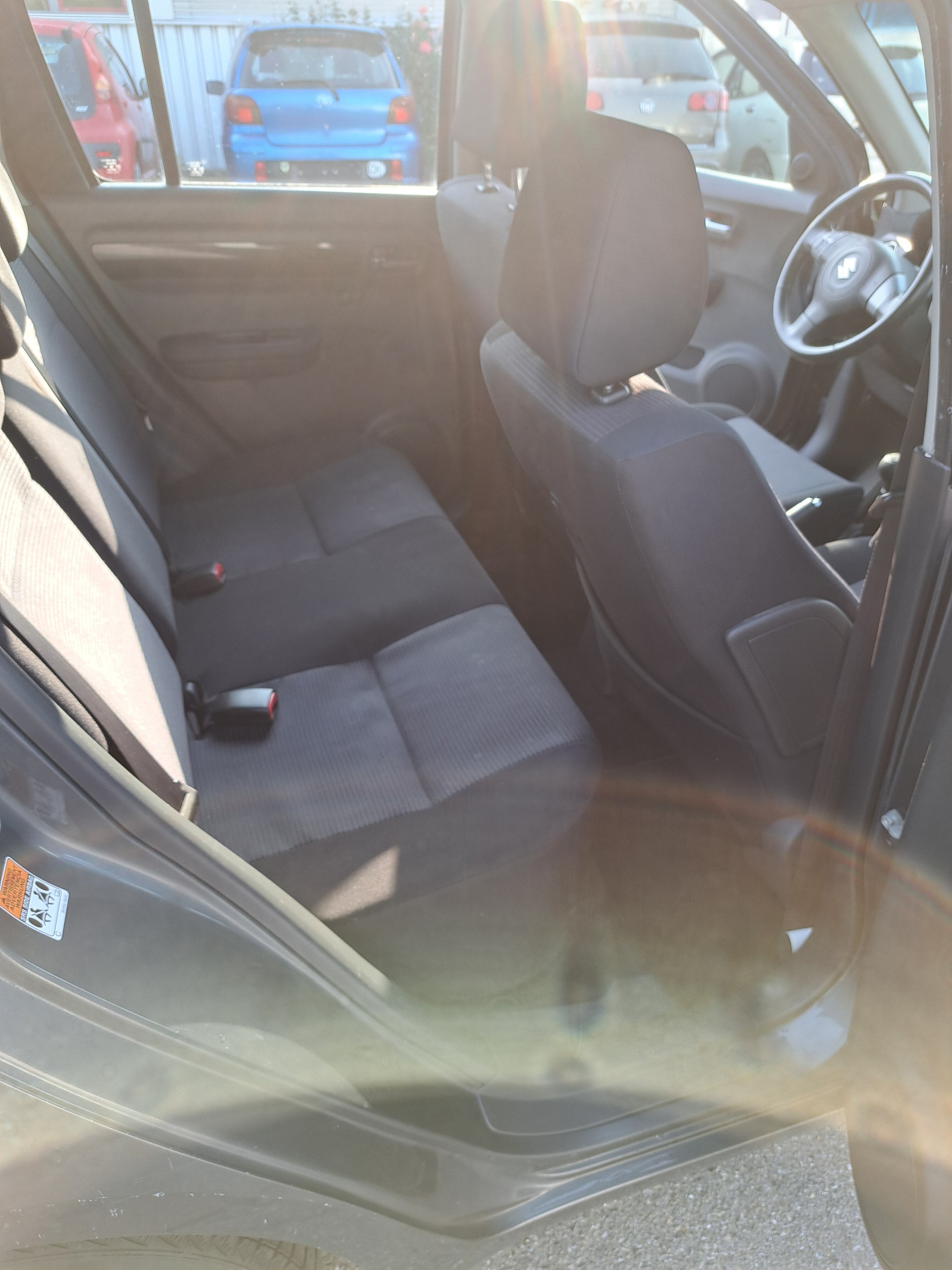 SUZUKI Swift 1.3i 16V GL Top-image-7