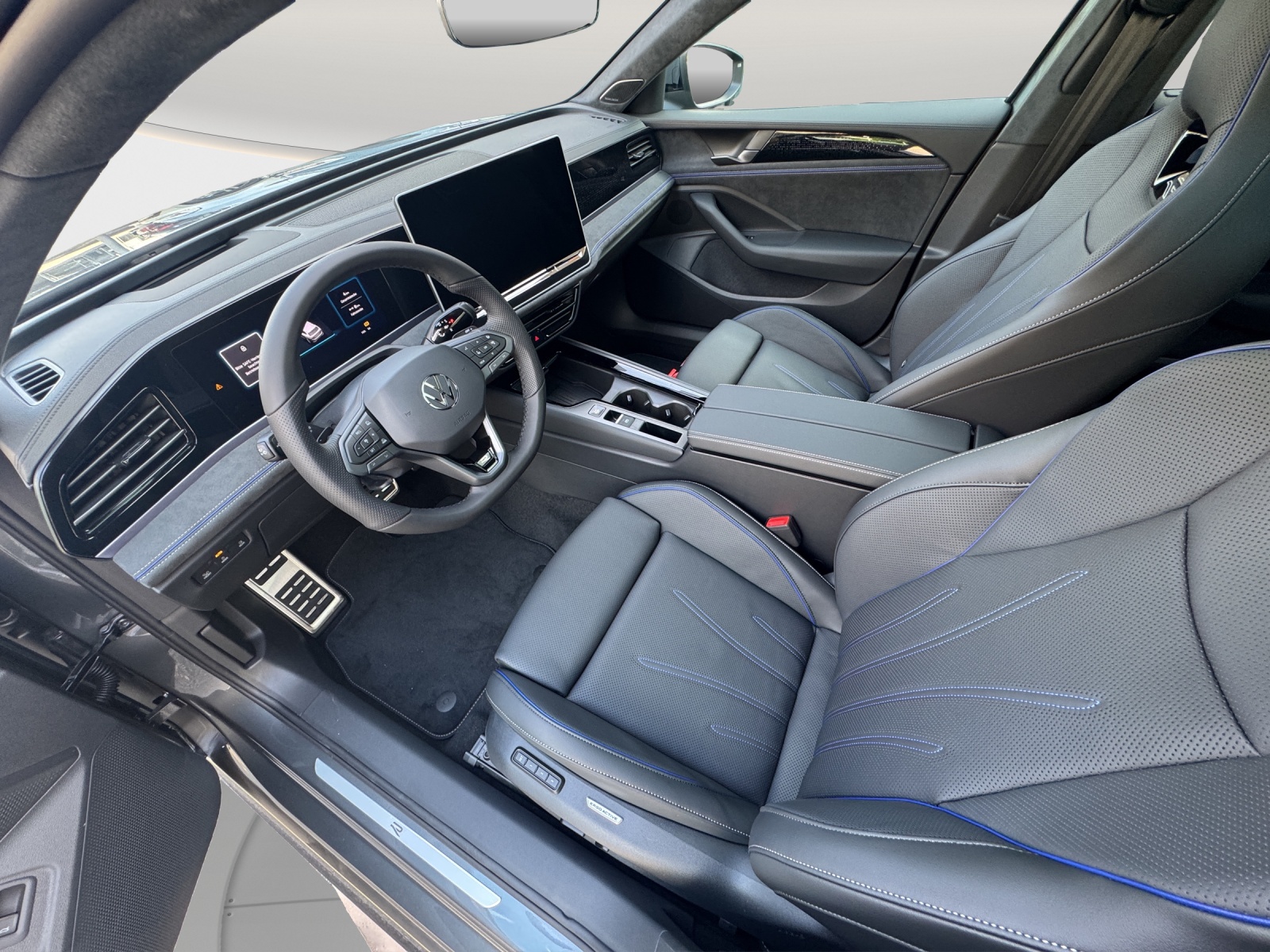 VW Passat Variant 2.0 TSI evo4 R-Line 4 Motion DSG-image-8