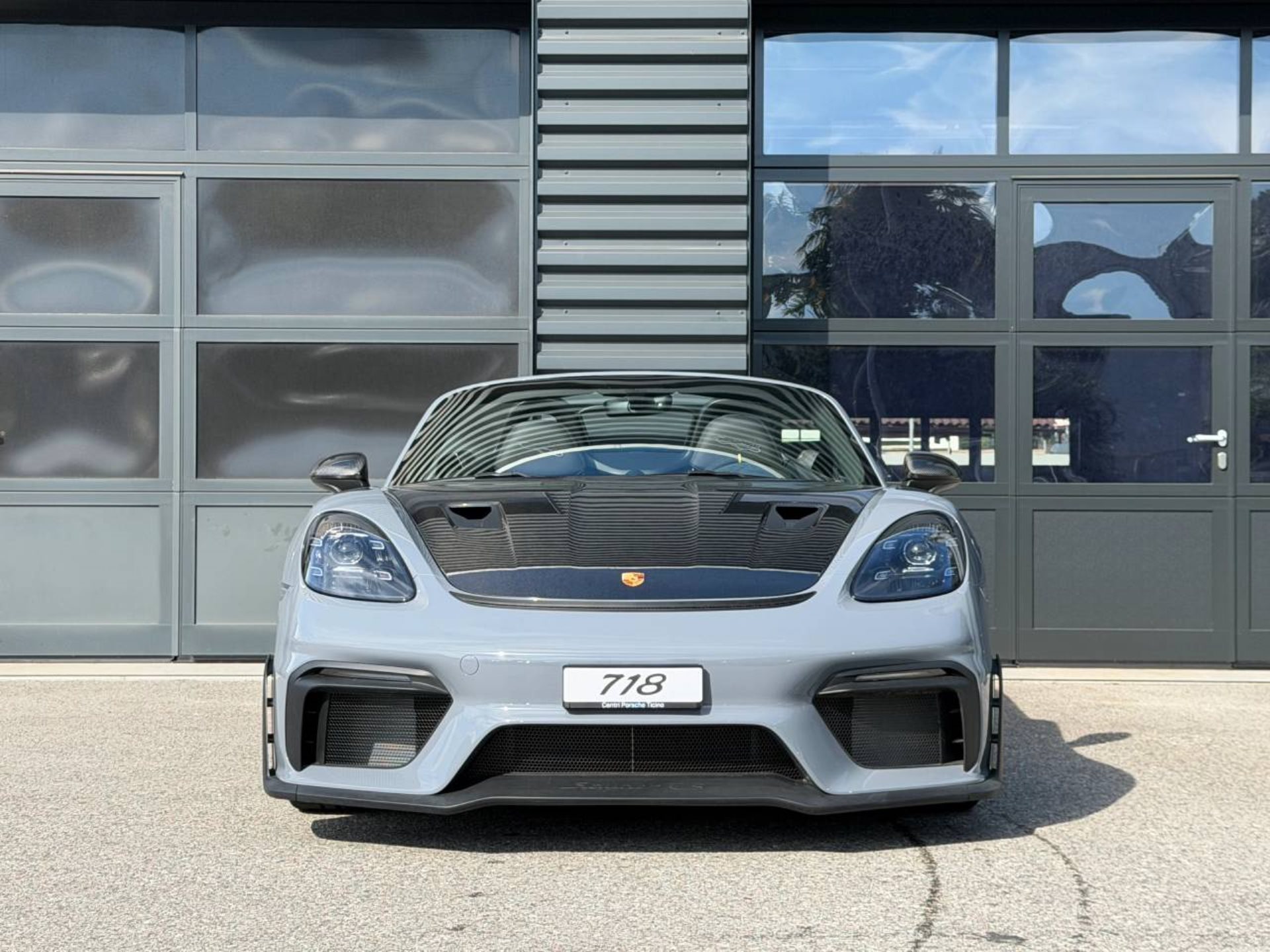 PORSCHE 718 Spyder RS-image-9