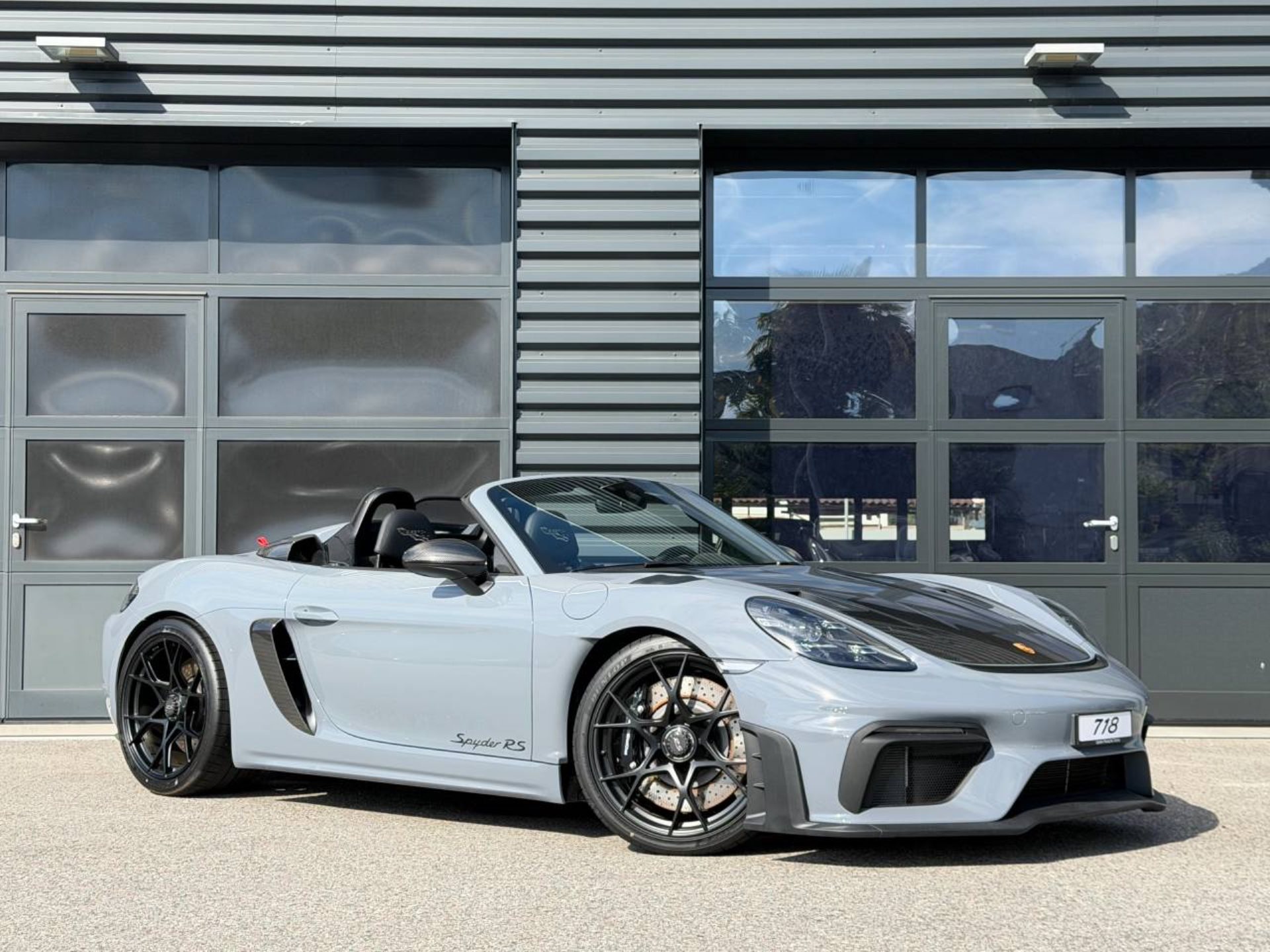 PORSCHE 718 Spyder RS-image-8