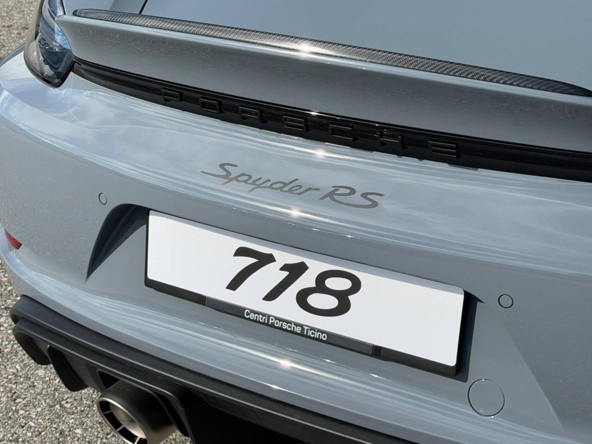 PORSCHE 718 Spyder RS-image-13
