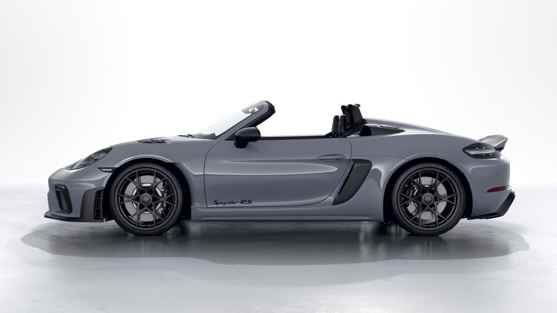 PORSCHE 718 Spyder RS-image-1