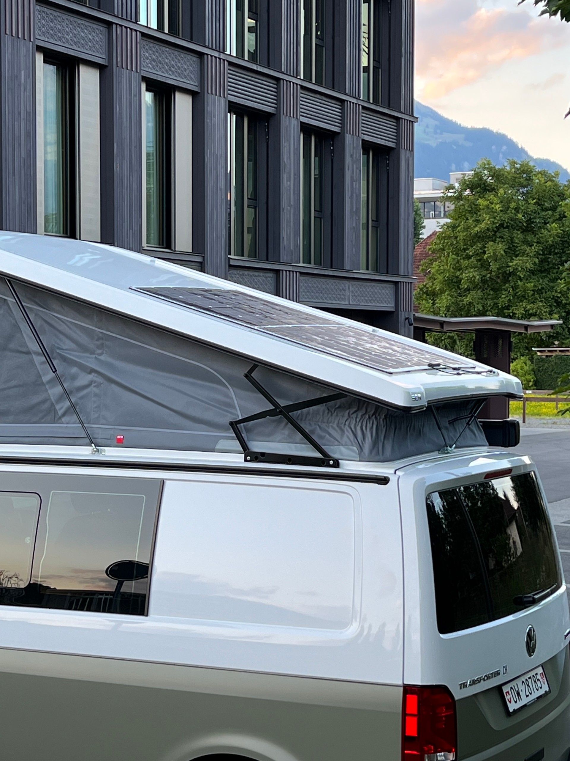 VW Bus T6.1 4x4 Campervan Komplettausbau-image-9