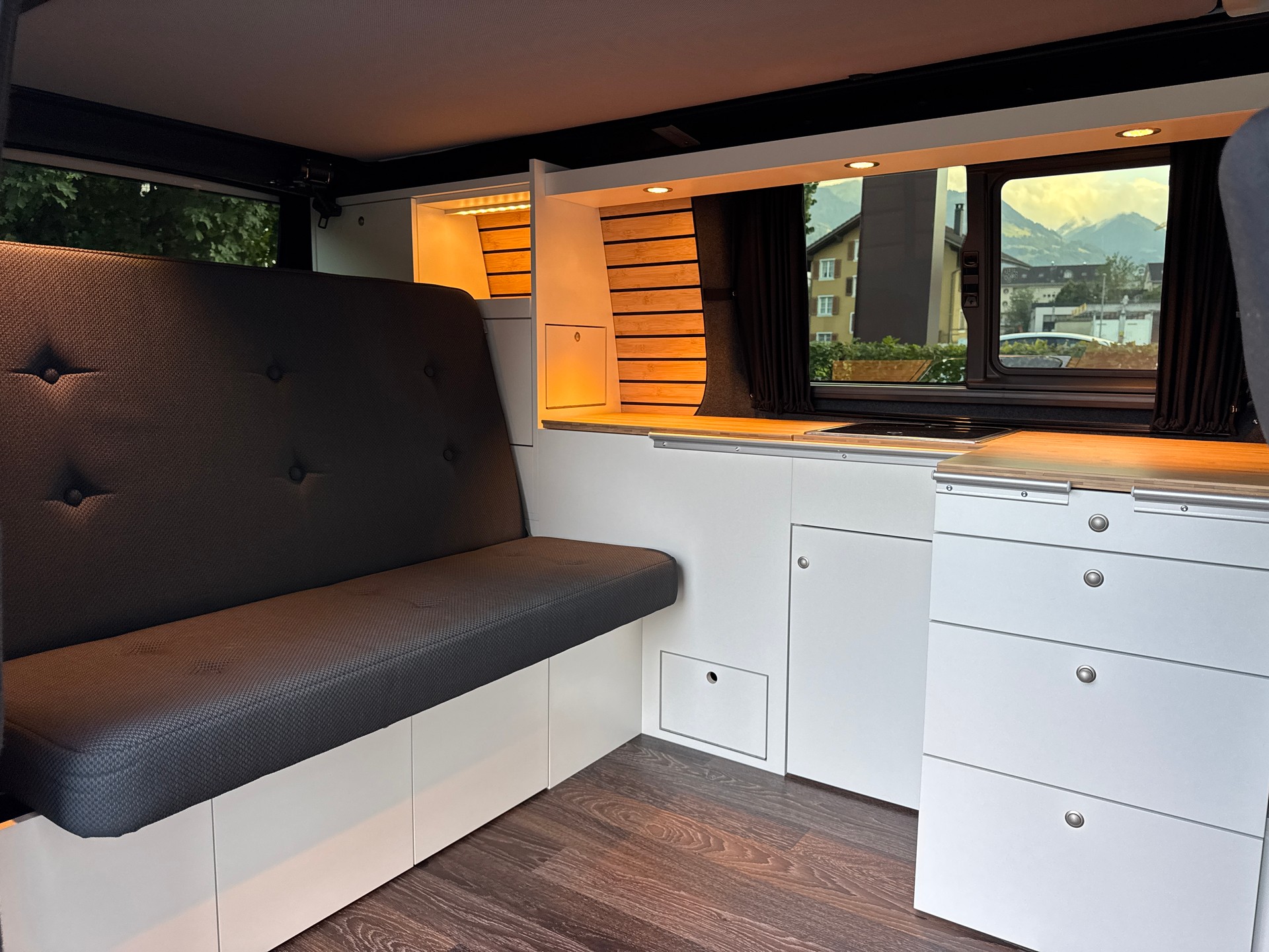 VW Bus T6.1 4x4 Campervan Komplettausbau-image-2
