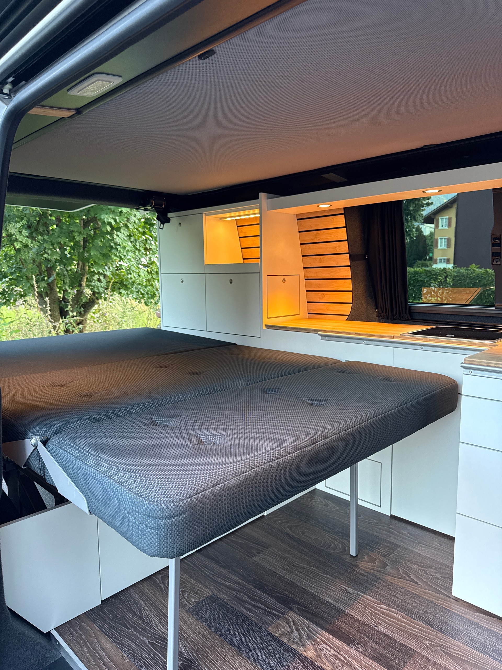 VW Bus T6.1 4x4 Campervan Komplettausbau-image-3