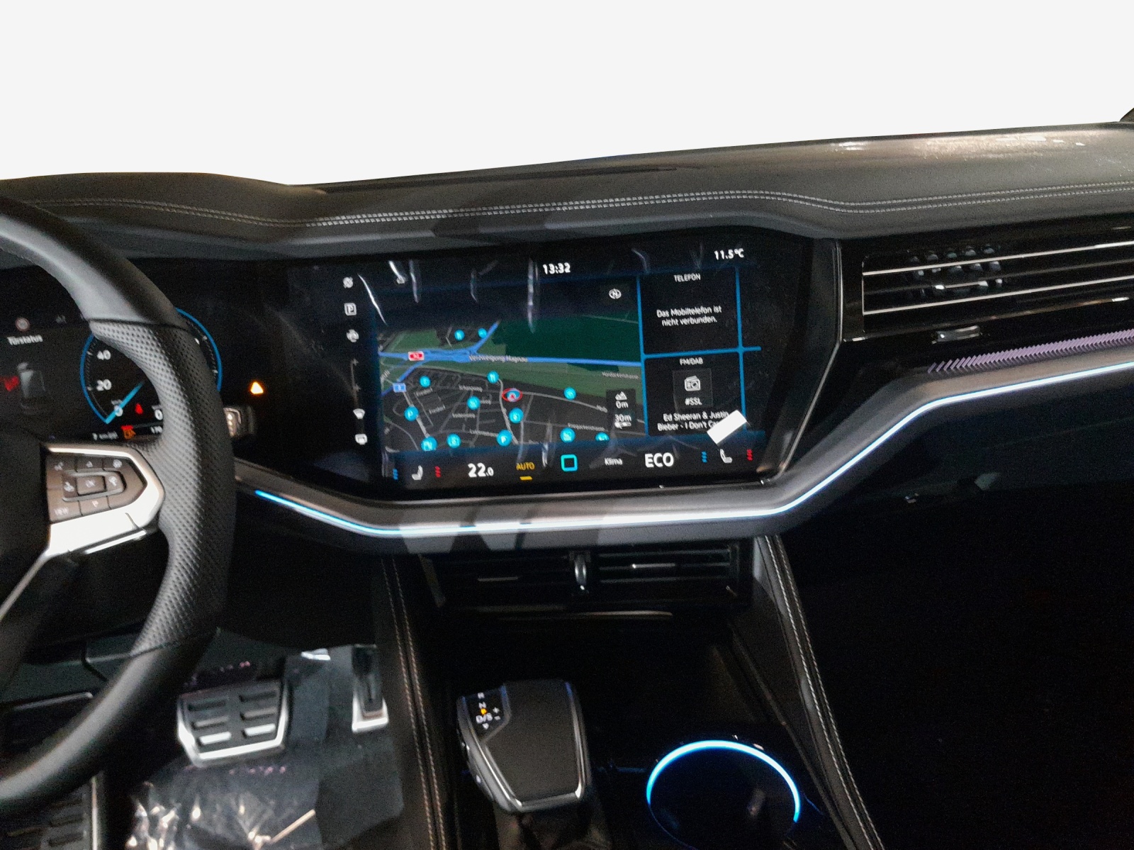 VW Touareg 3.0 TDI R-Line Tiptronic-image-10