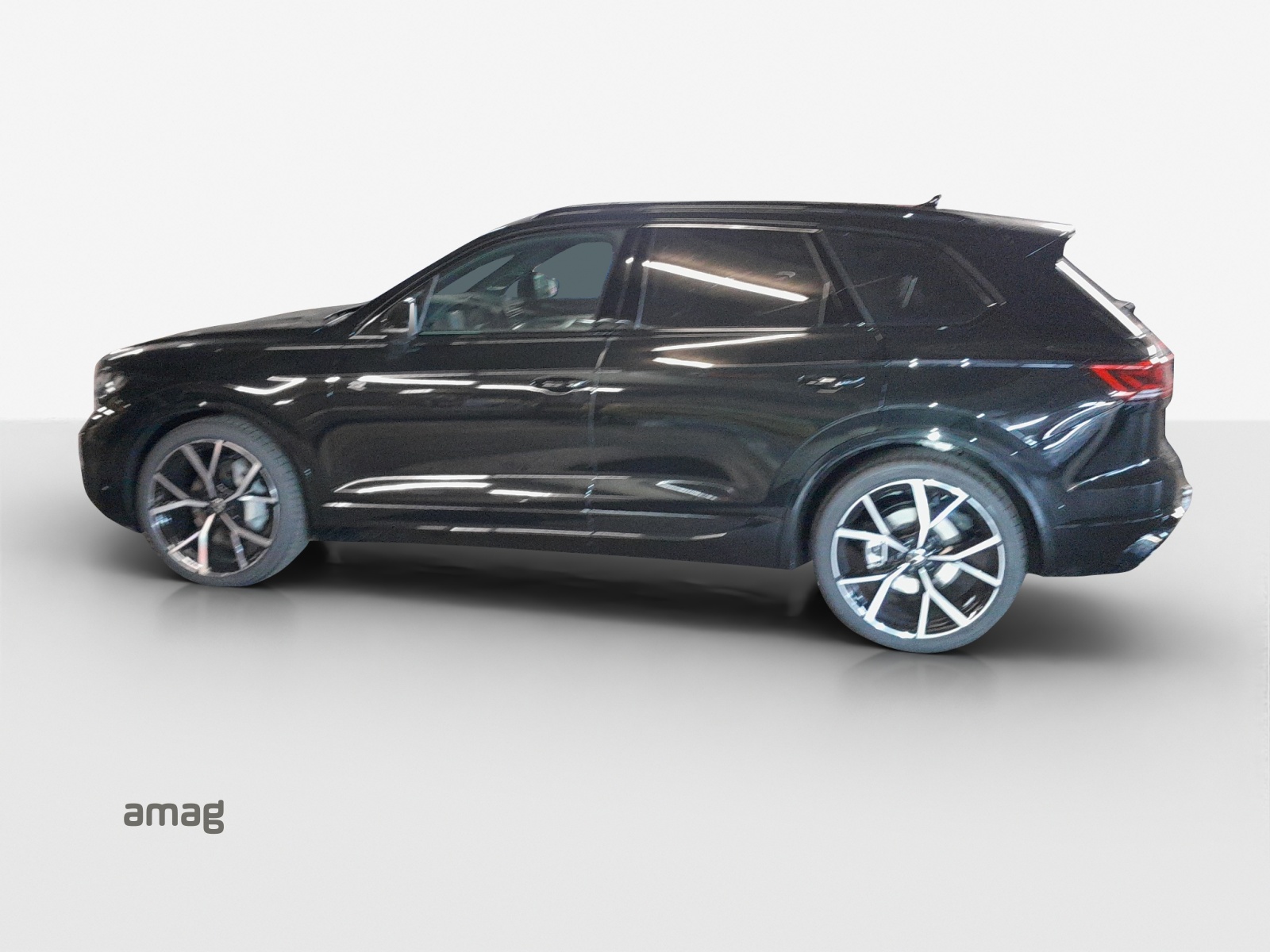 VW Touareg 3.0 TDI R-Line Tiptronic-image-1