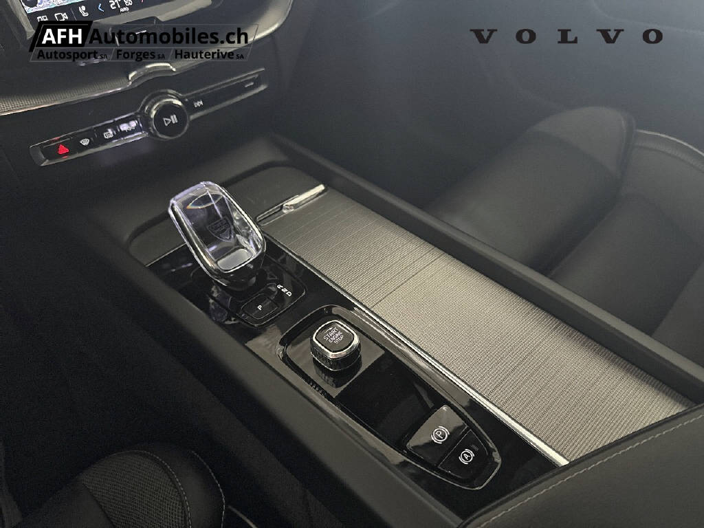 VOLVO XC60 2.0 T6 TE Ultimate Dark eAWD-image-10