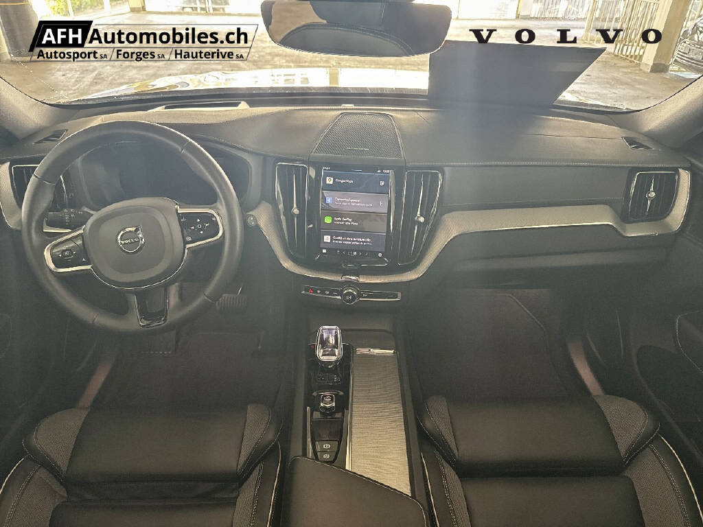VOLVO XC60 2.0 T6 TE Ultimate Dark eAWD-image-19