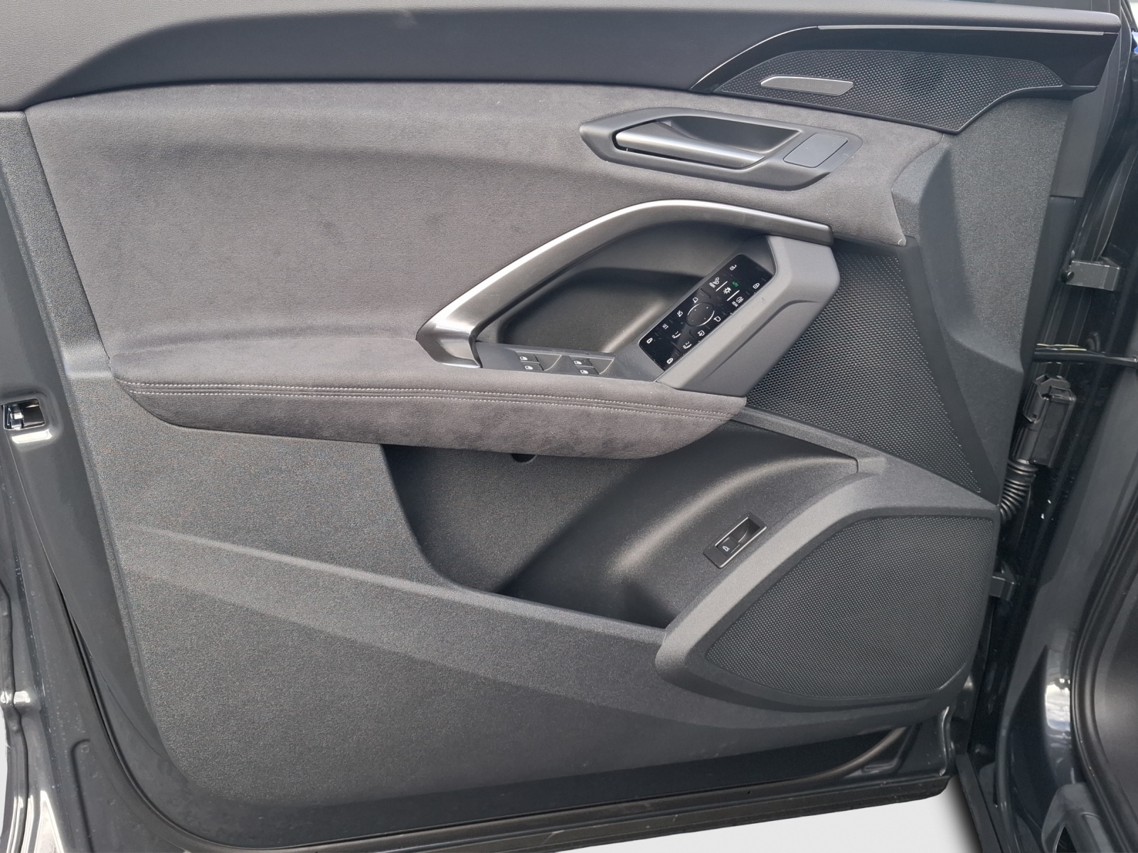 AUDI Q5 TDI quattro 150 kW S-tronic-image-13